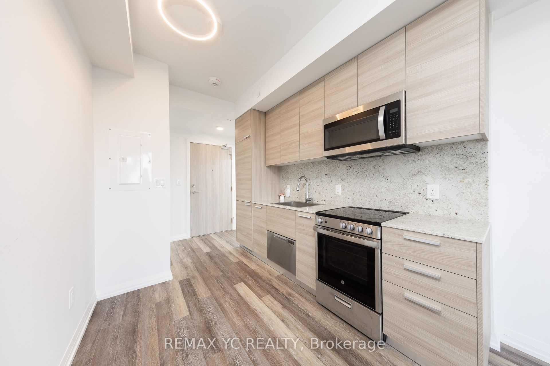 Unit 2110 - 75 Canterbury Place, North York 3