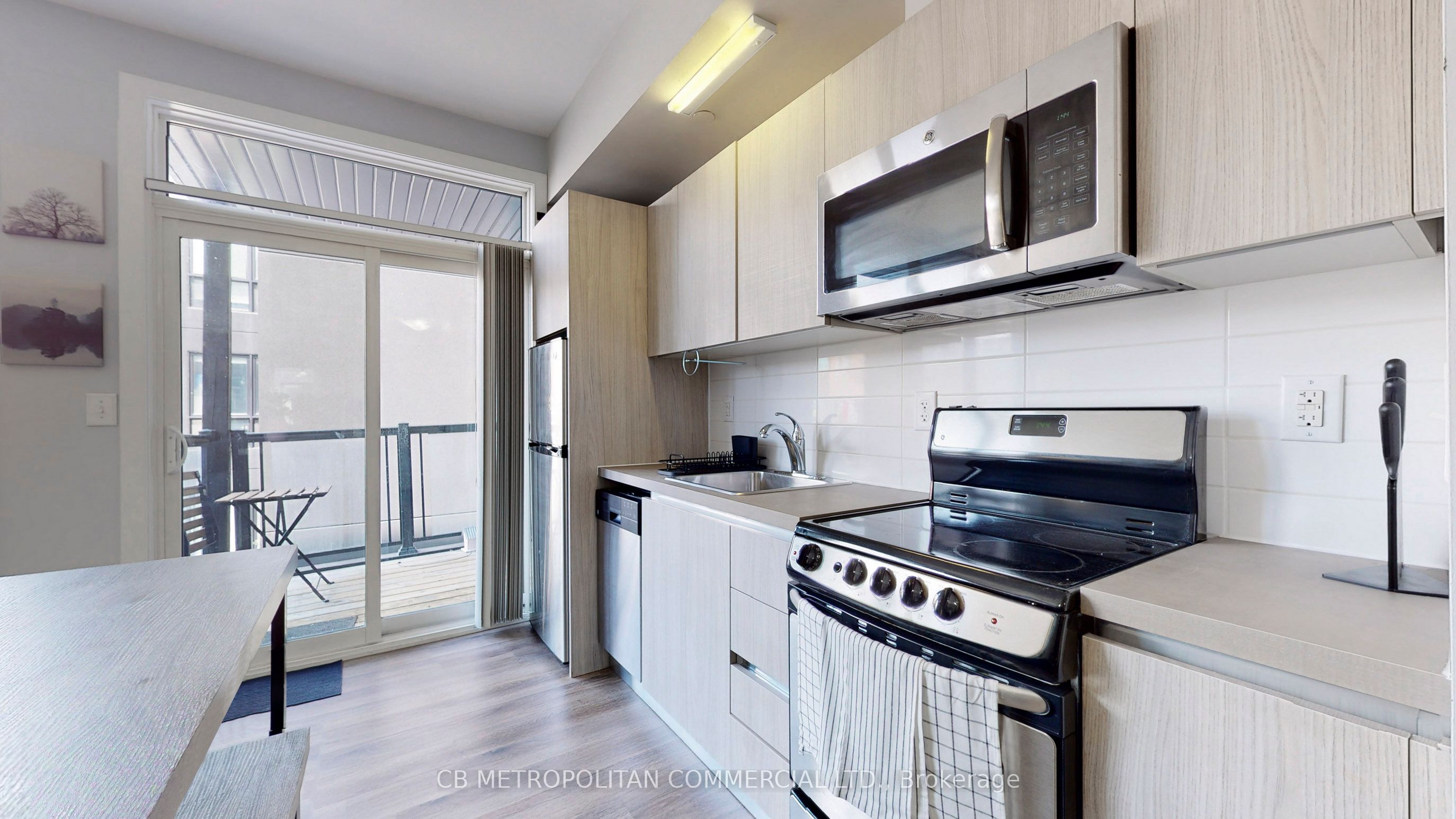 Unit 303 - 335 College Street, Toronto 3