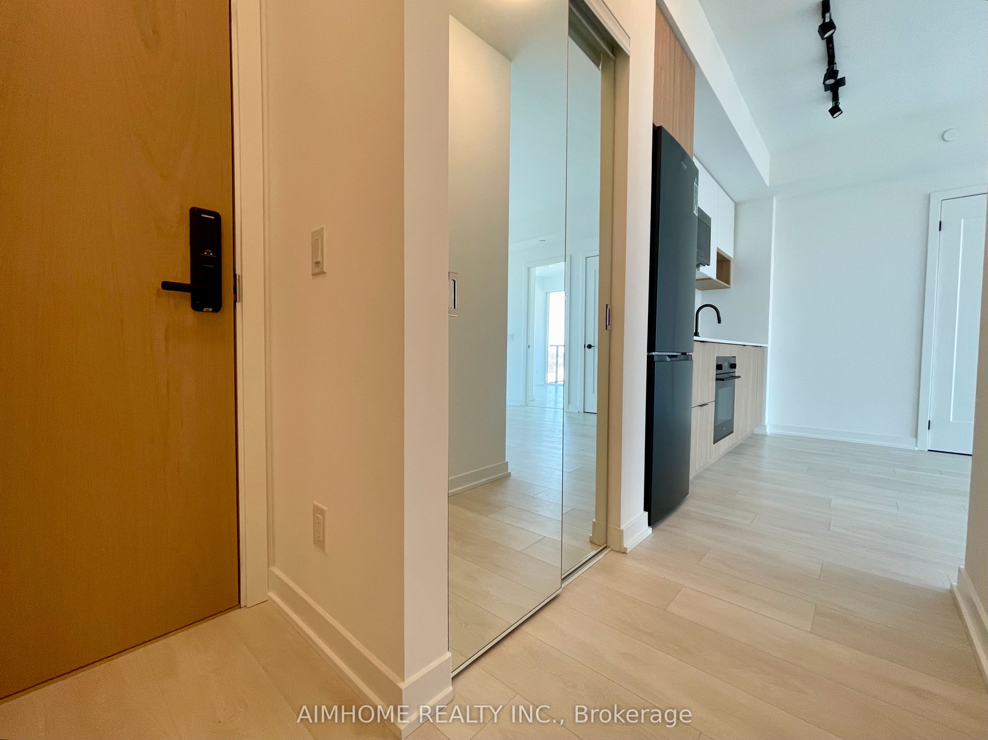 Unit 1712 - 5 DEFRIES Street, Toronto 3