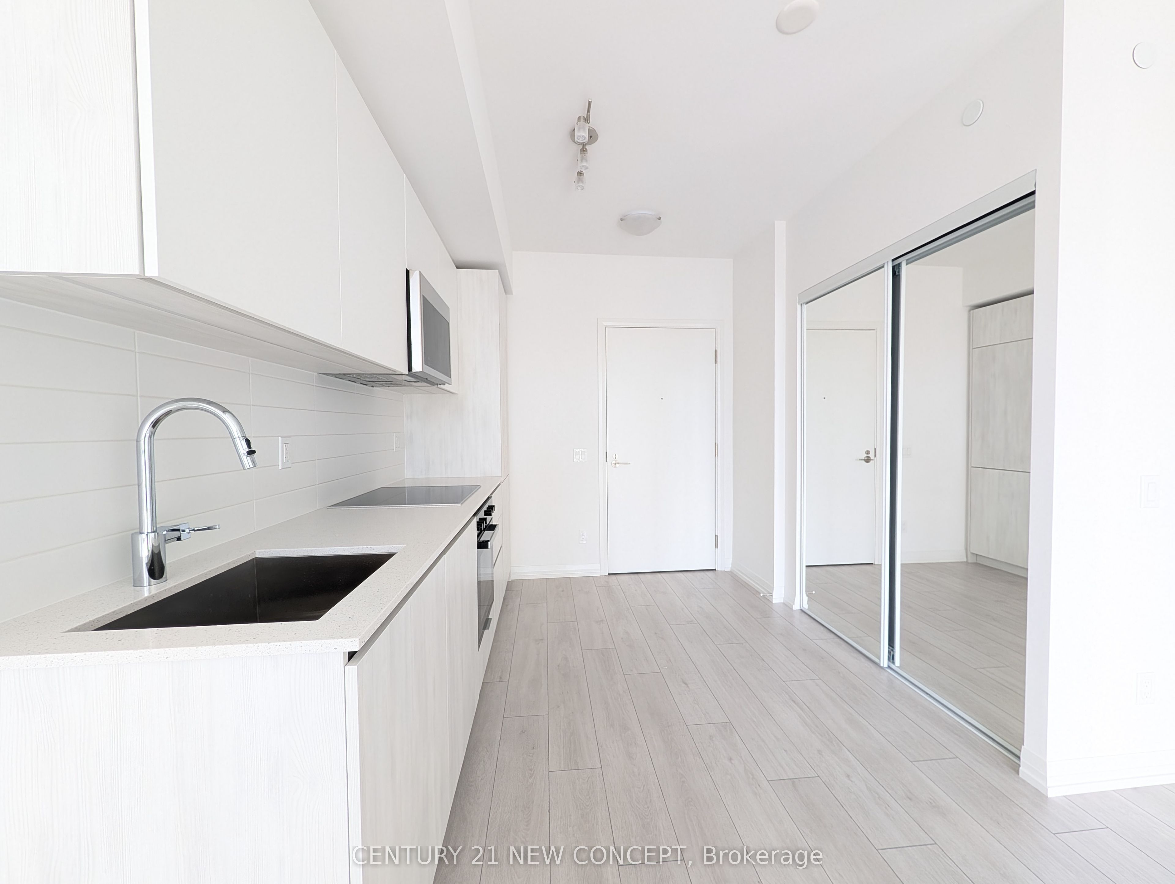 Unit 2817 - 400 King Street W, Toronto 3