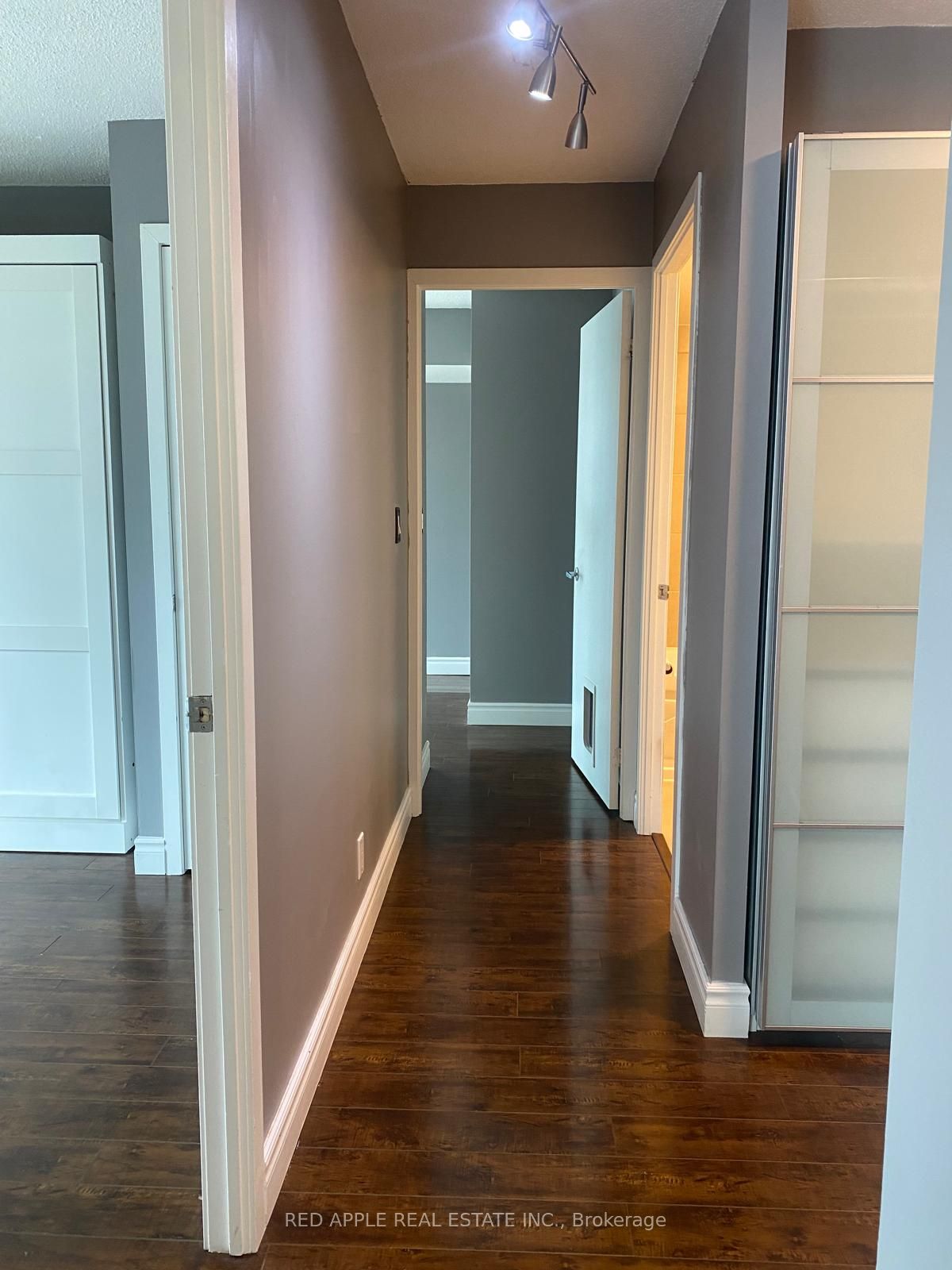 Unit 1903 - 397 Front Street, Toronto 4