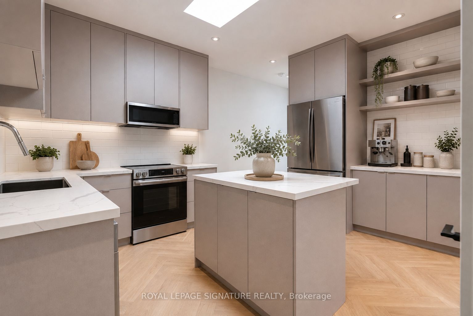 Unit Laneway - 390 Palmerston Boulevard, Toronto 2