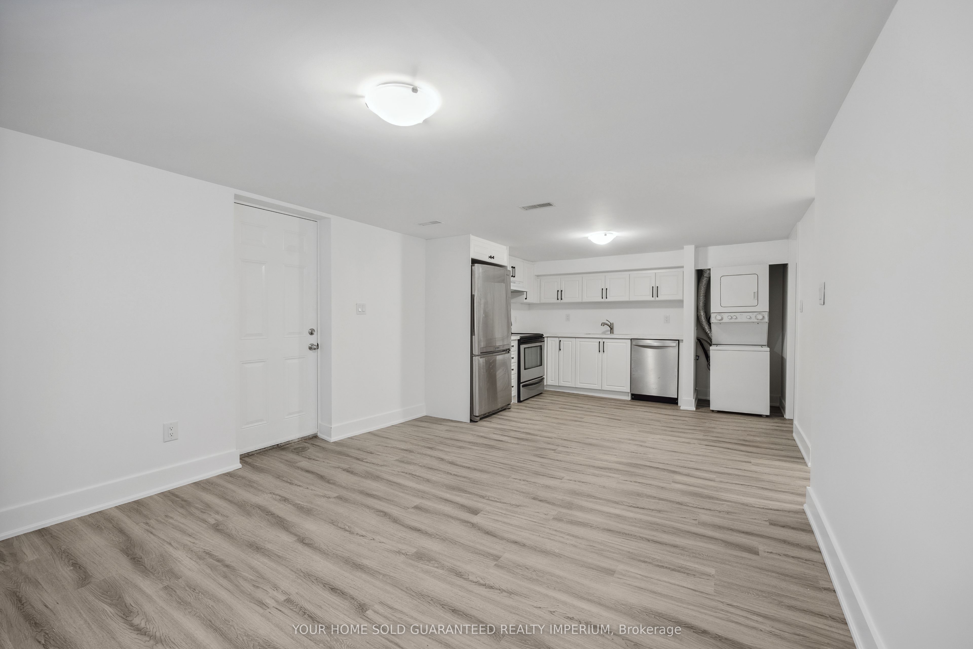 Unit 3 - 84 Taunton Road W, Oshawa 3