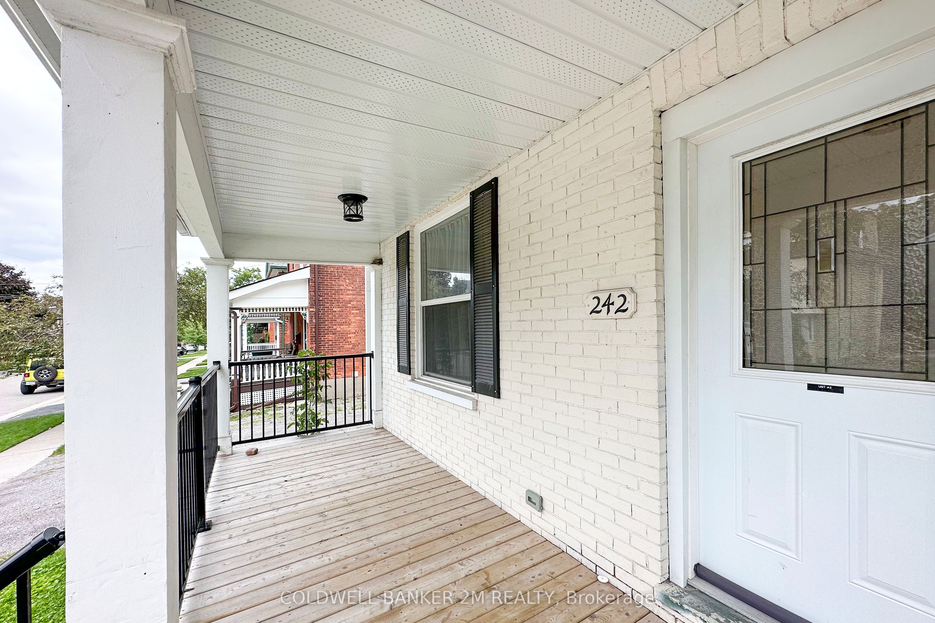 Unit 2 - 242 Kendal Avenue, Oshawa 3