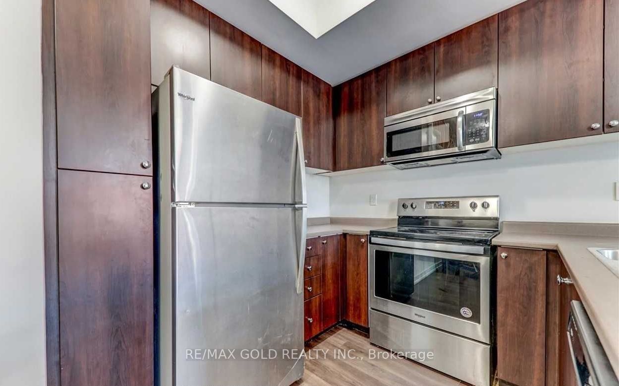 Unit 201 - 1555 Kingston Road, Pickering 4