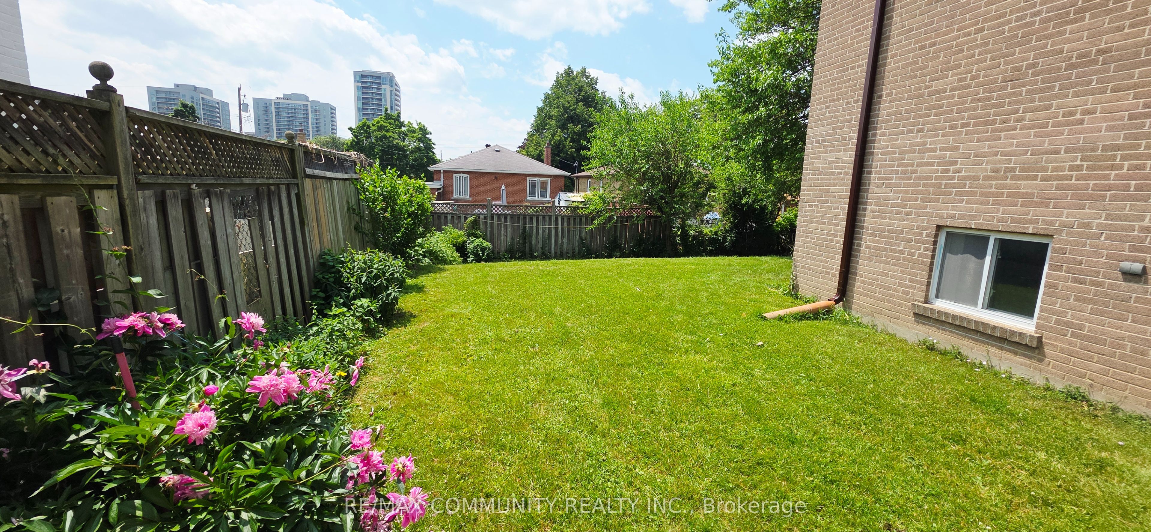 Unit 1 - 30 Canlish Road, Scarborough 3