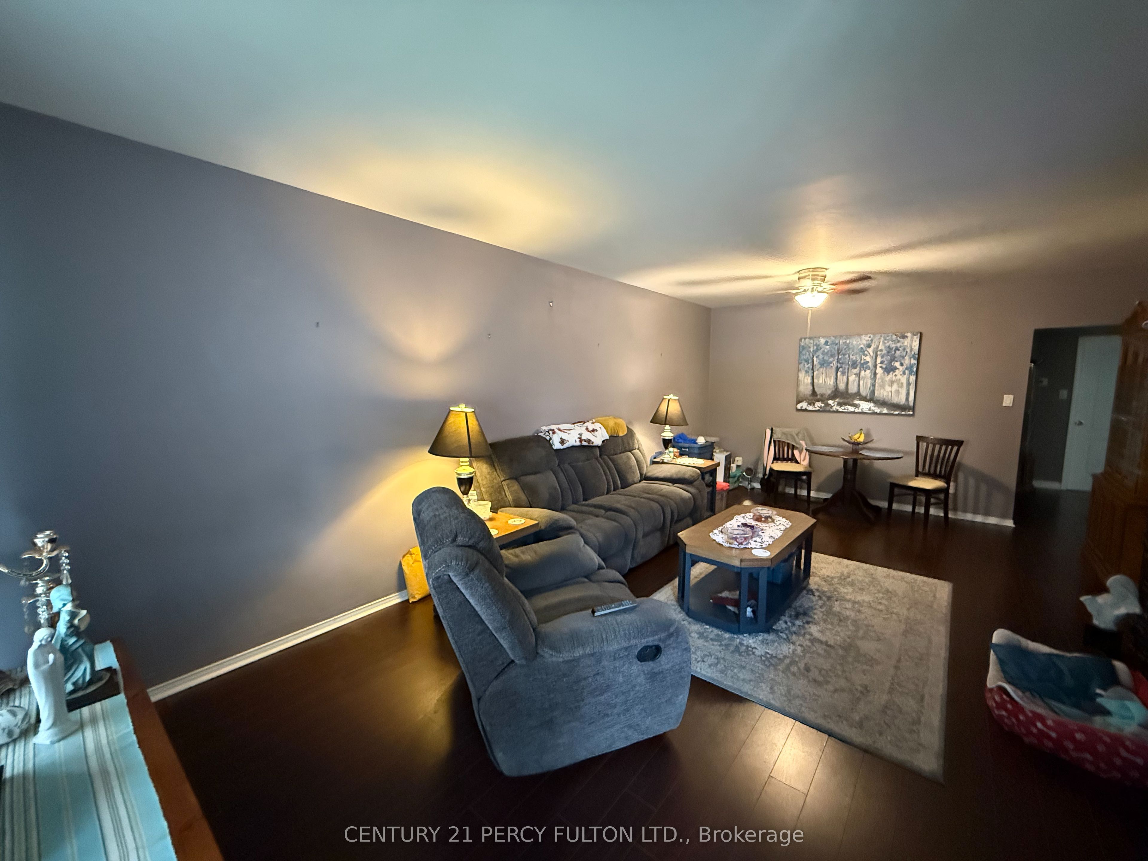 Unit Unit 1 - 220 Rosedale Drive, Whitby 2