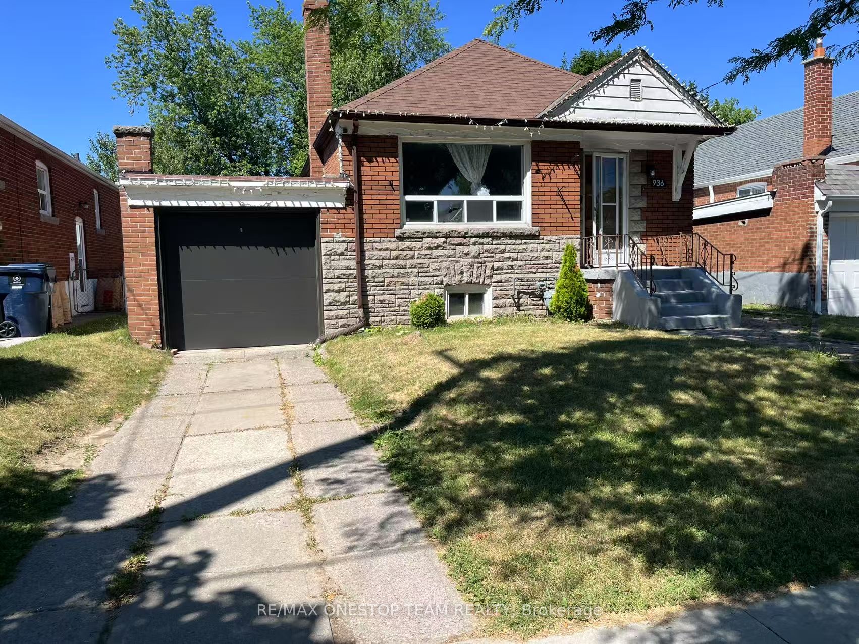 936 Pharmacy Avenue, Scarborough 2