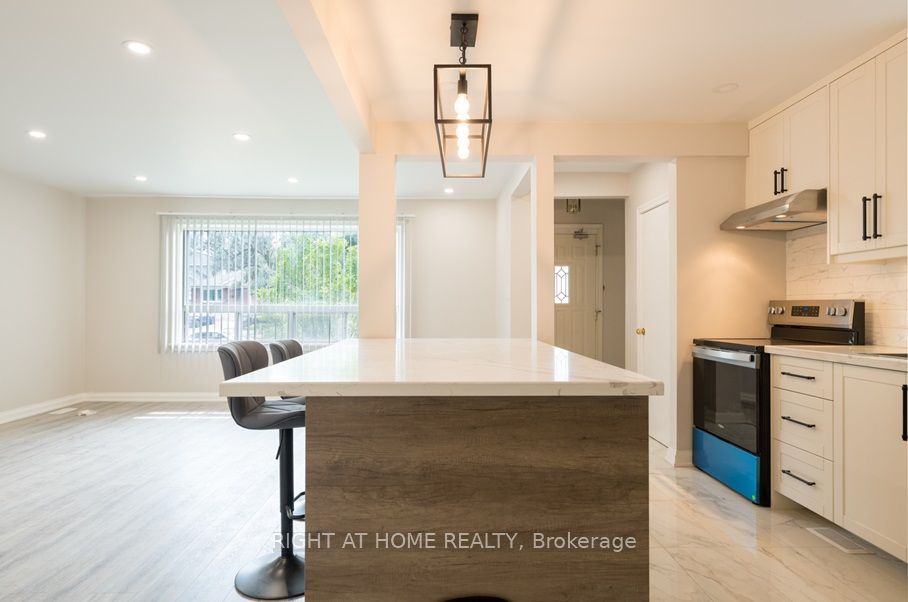 Unit Main House - 6 Bellvare Crescent, Scarborough 5