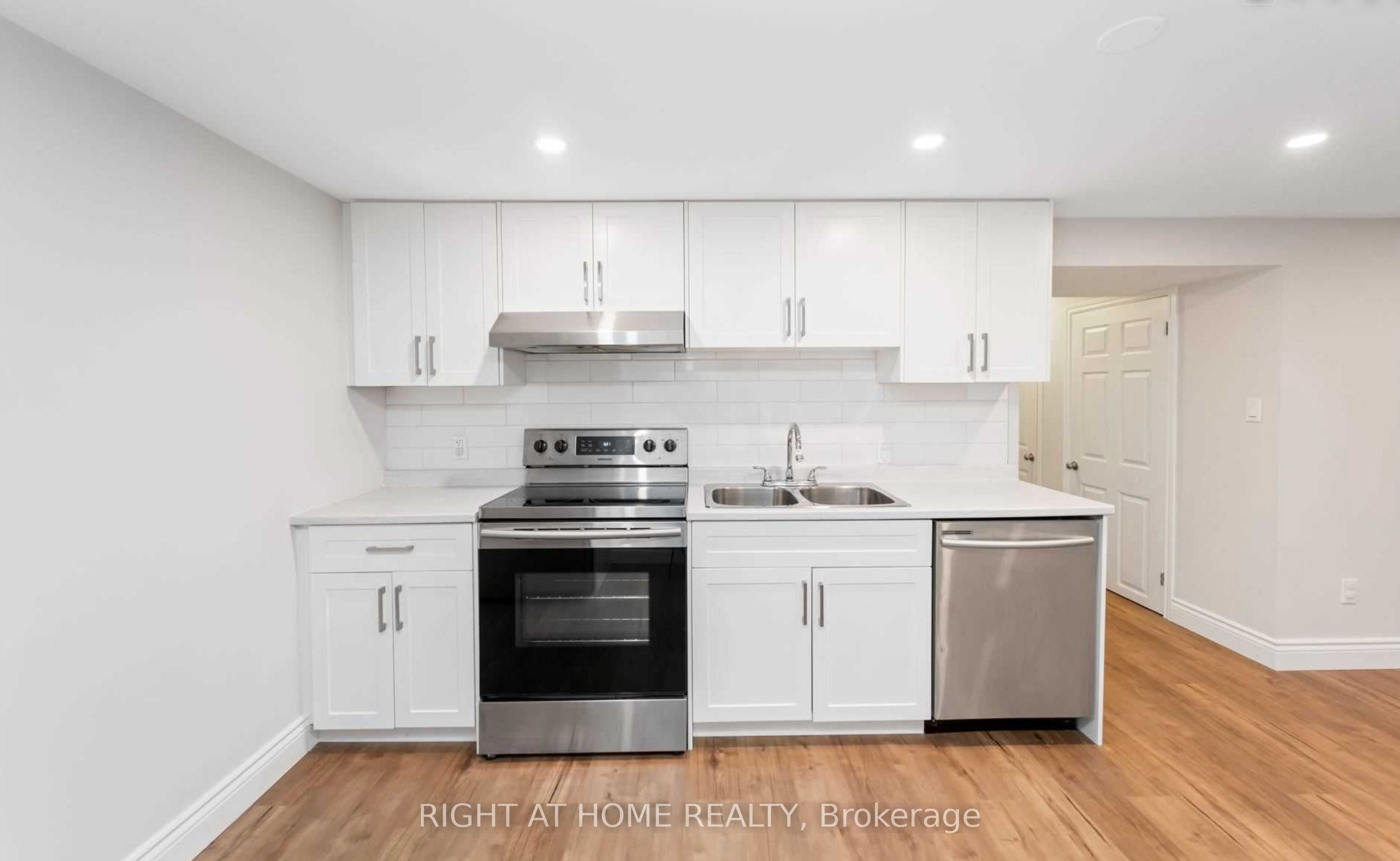 459 Nipigon Street, Oshawa 4