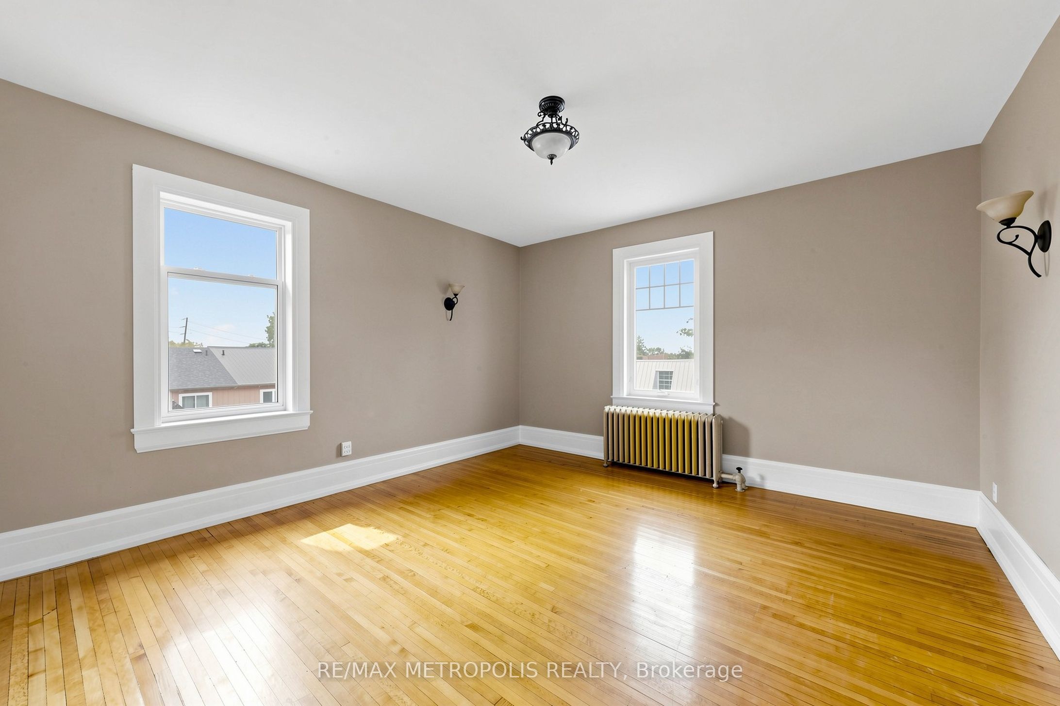 Unit Upper 2 - 1110 Simcoe Street S, Oshawa 5