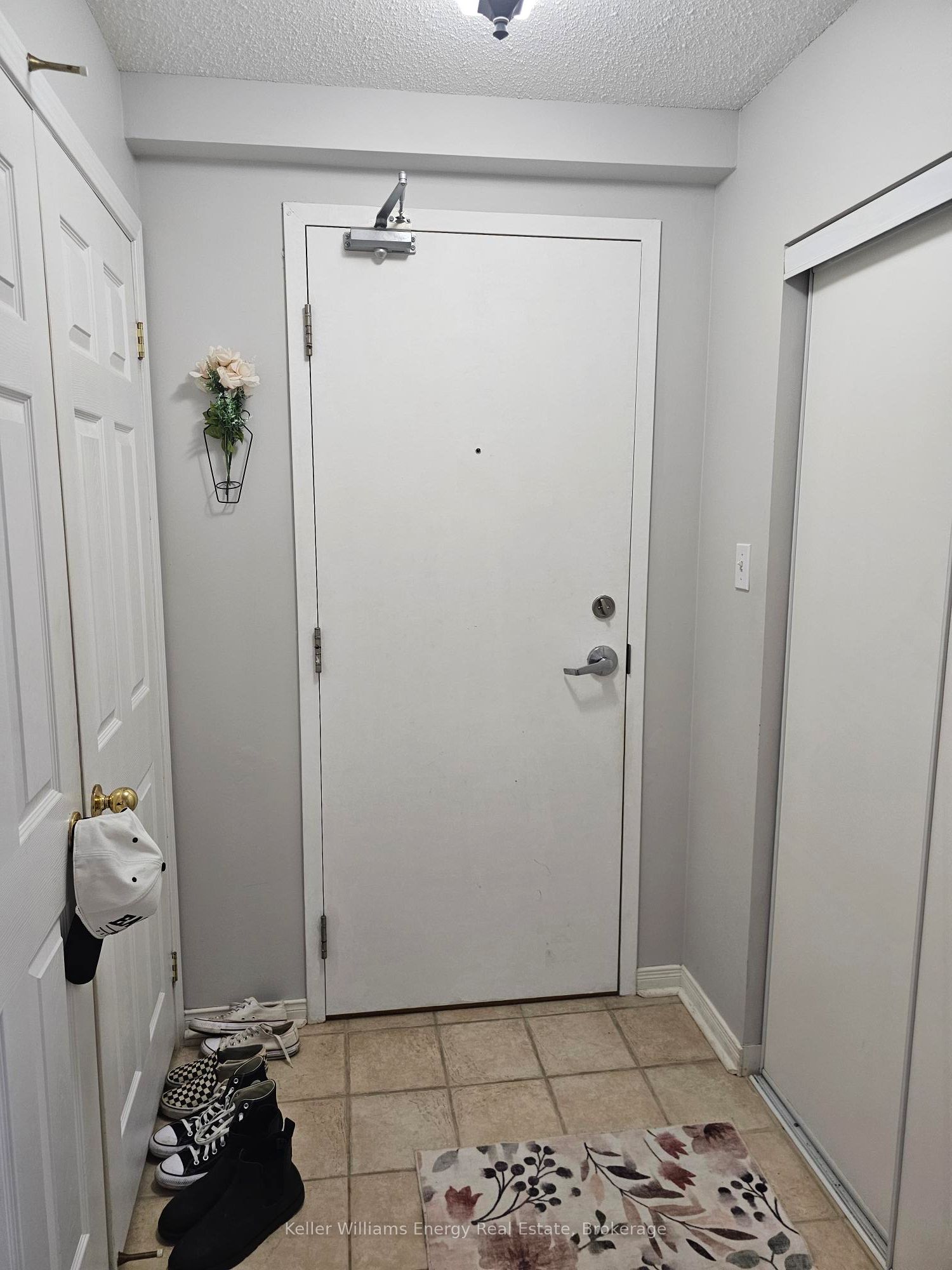 Unit 306 - 106 Aspen Springs Drive, Clarington 2