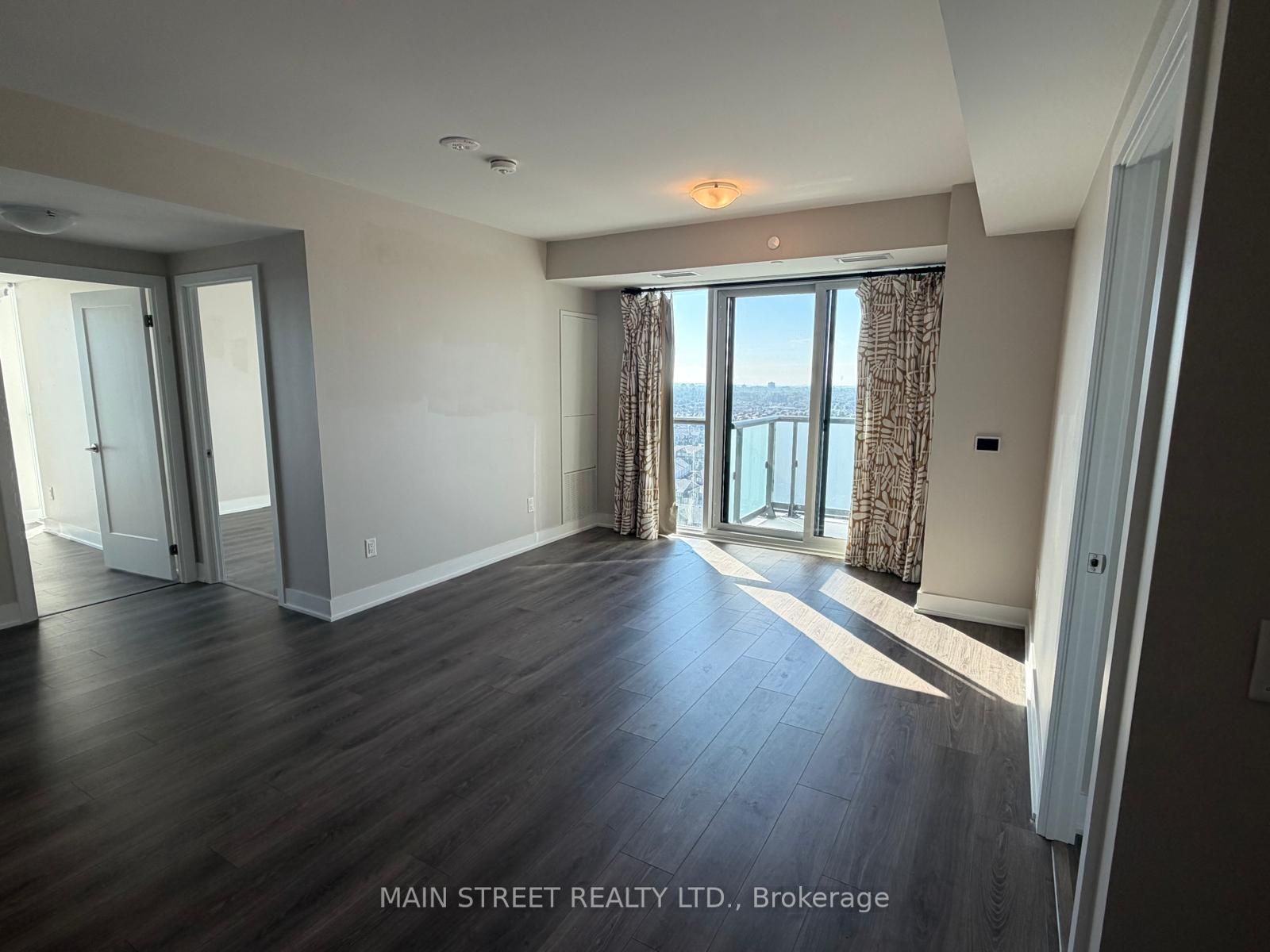 Unit 1706 - 2545 Simcoe Street N, Oshawa 4