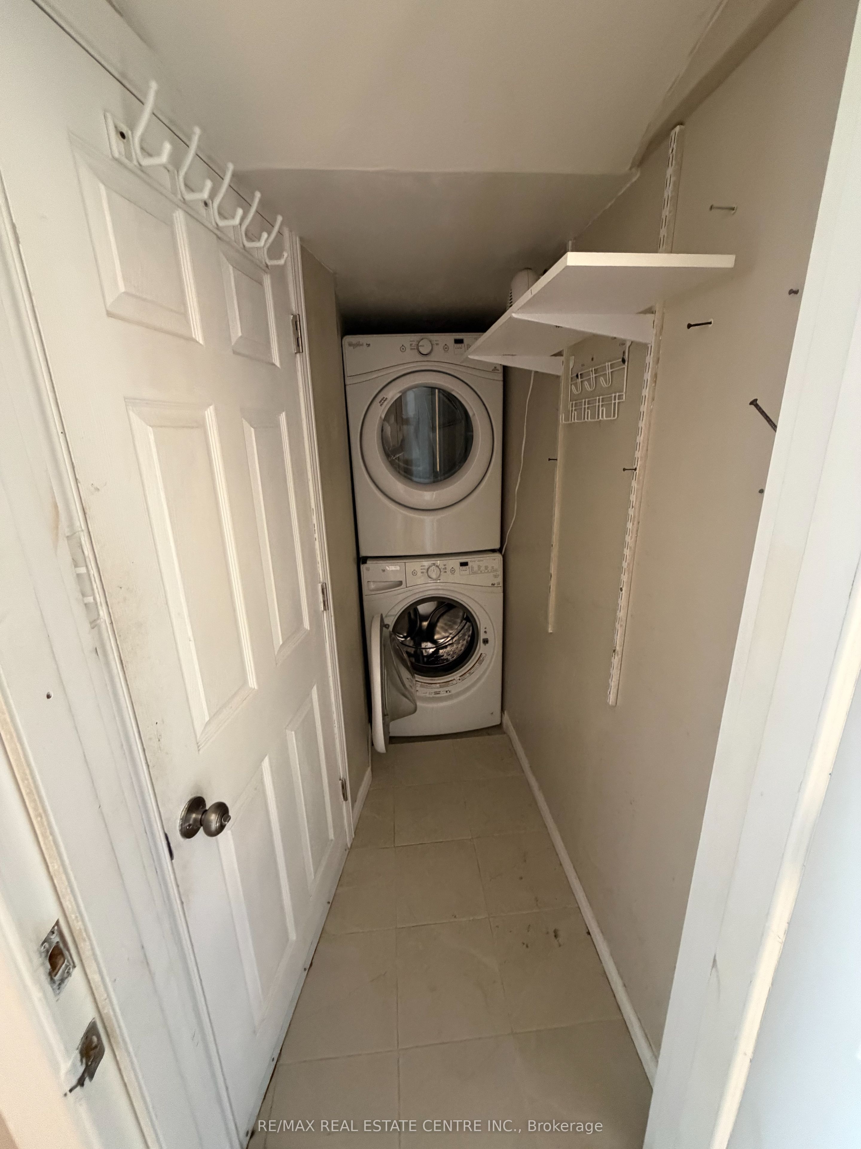 Unit Upper - 17 Millcar Drive, Scarborough 4