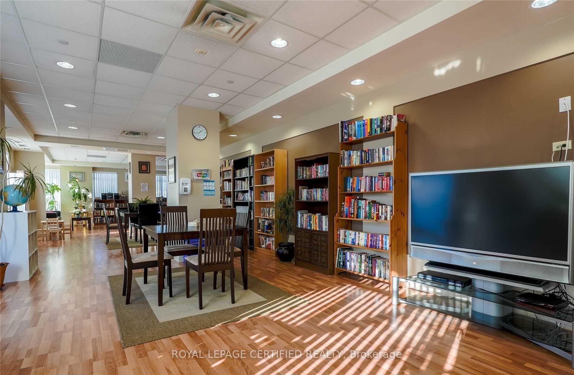 Unit 424 - 3650 Kingston Road, Scarborough 5