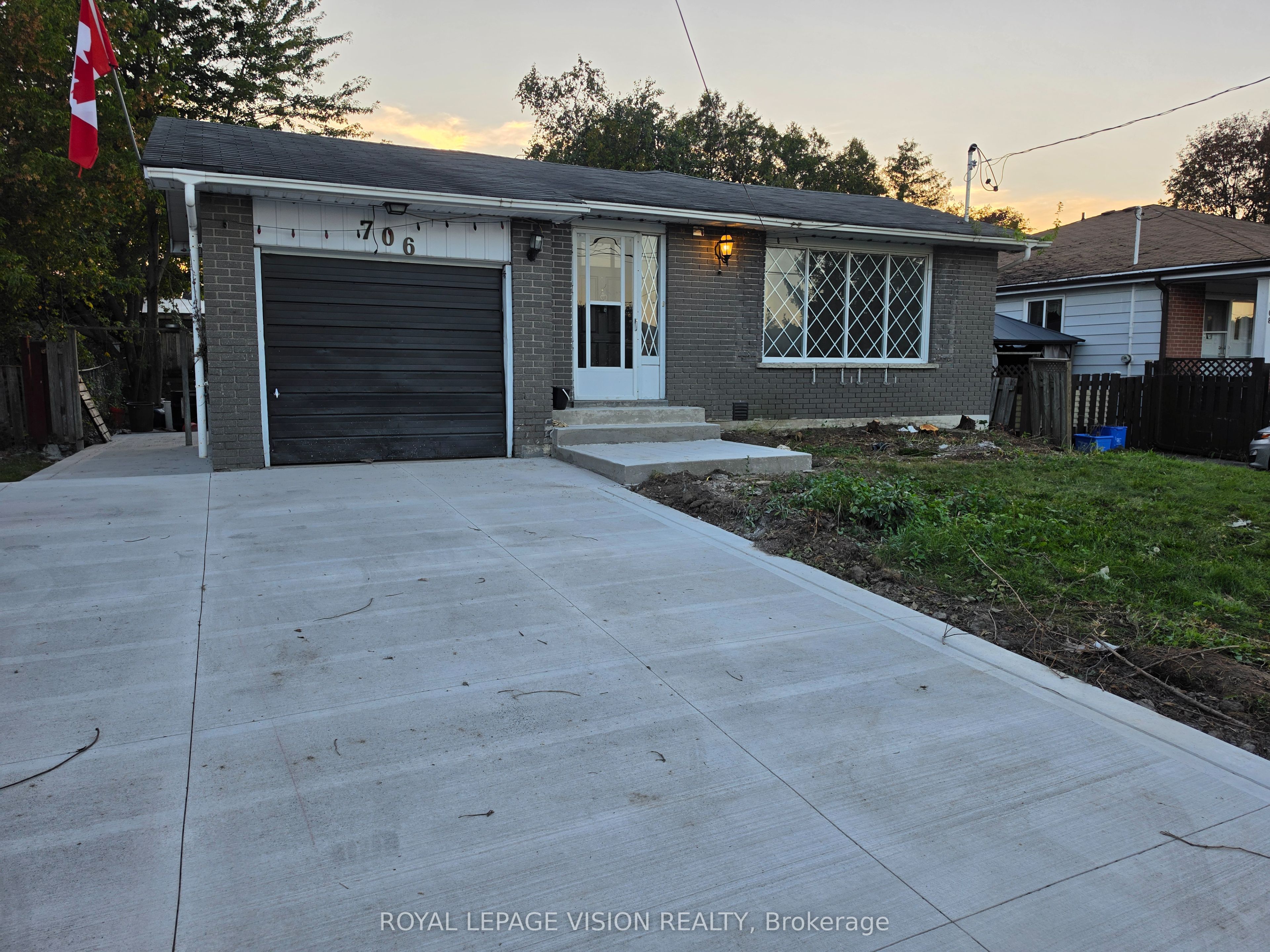 Unit Bsmt 1 - 706 Leaside Street, Pickering 2