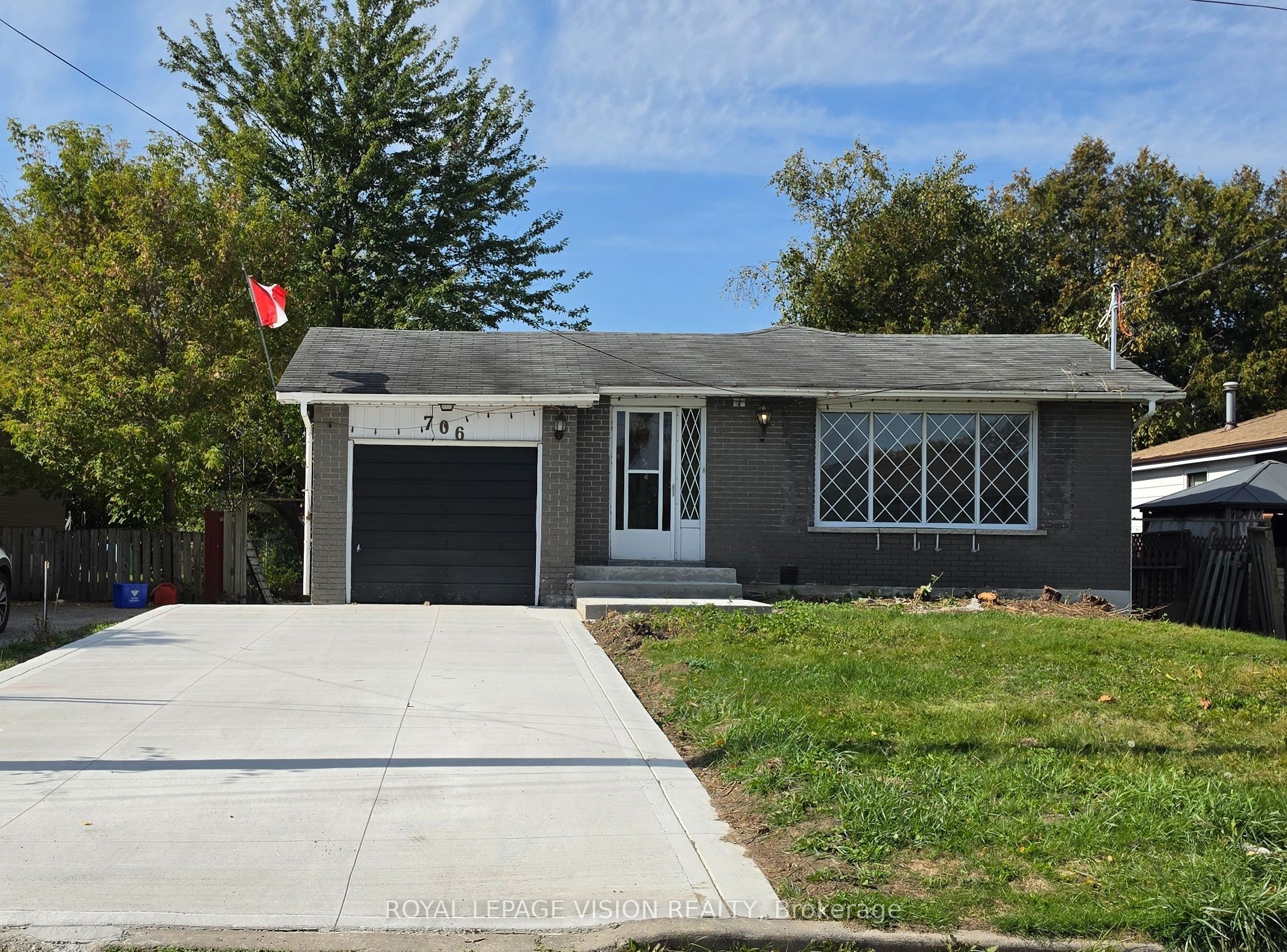 Unit Bsmt 2 - 706 Leaside Street, Pickering 1