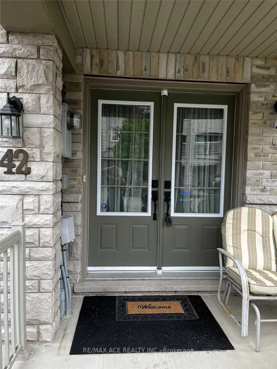 42 Linnell Street, Ajax 3