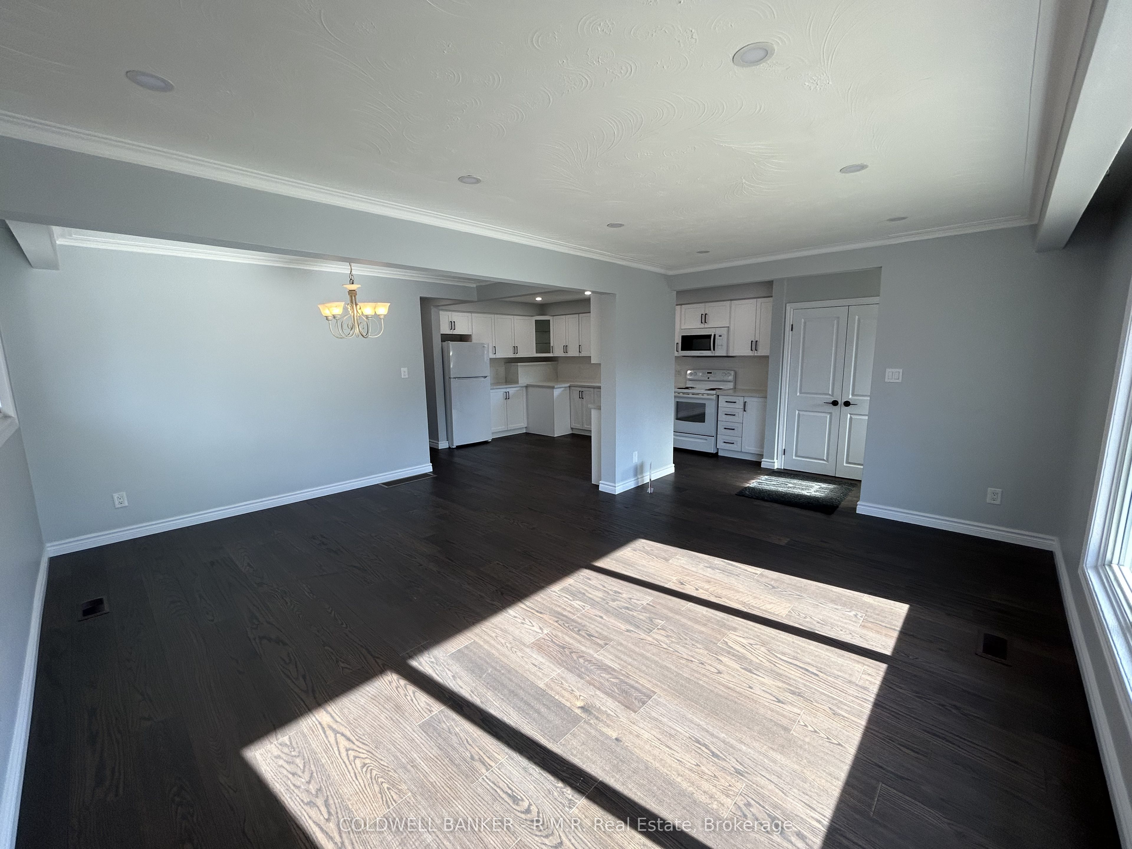 Unit Main - 125 Cabot Street, Oshawa 4