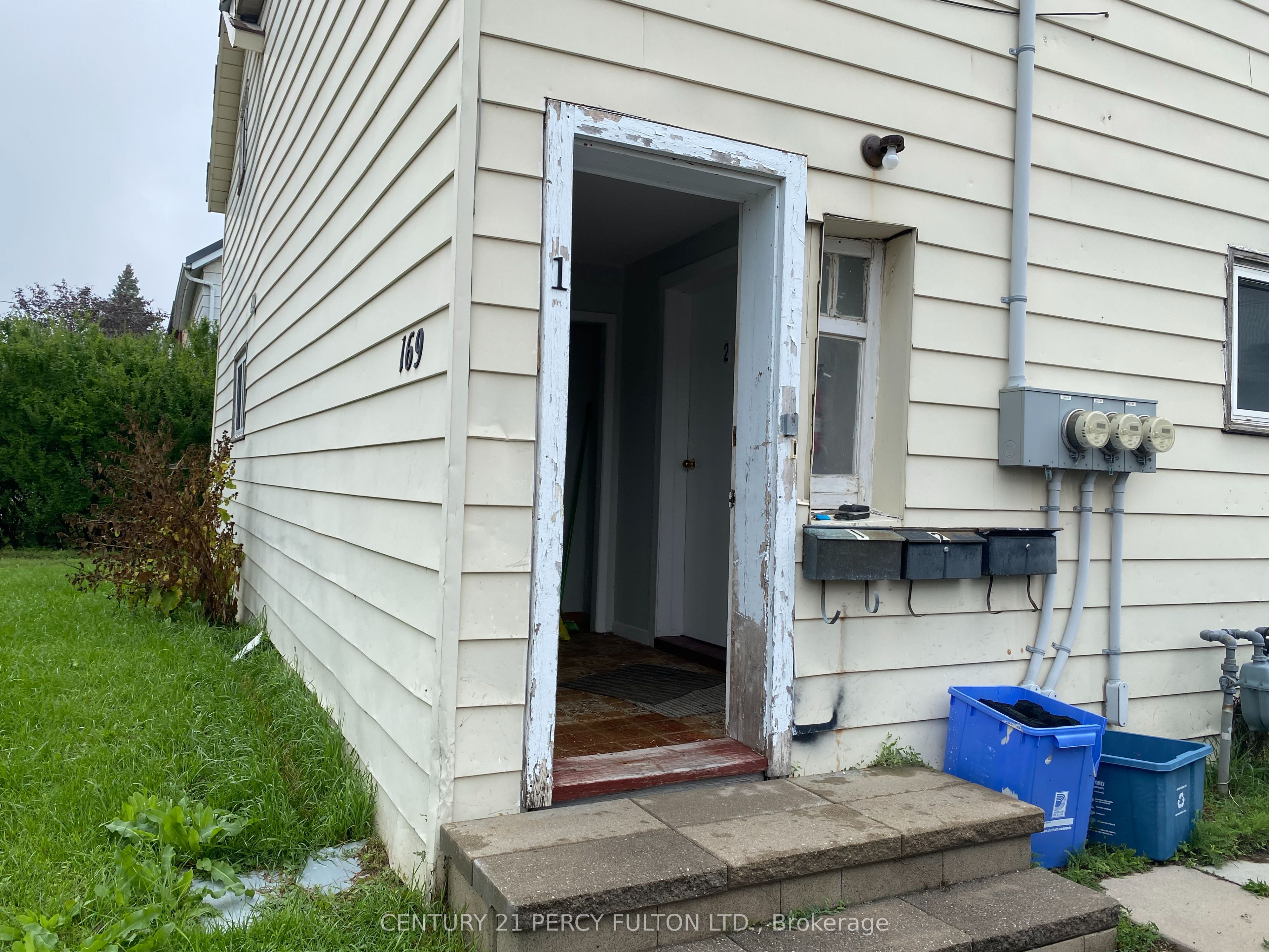 Unit 1 - 169 Mary Street N, Oshawa 2