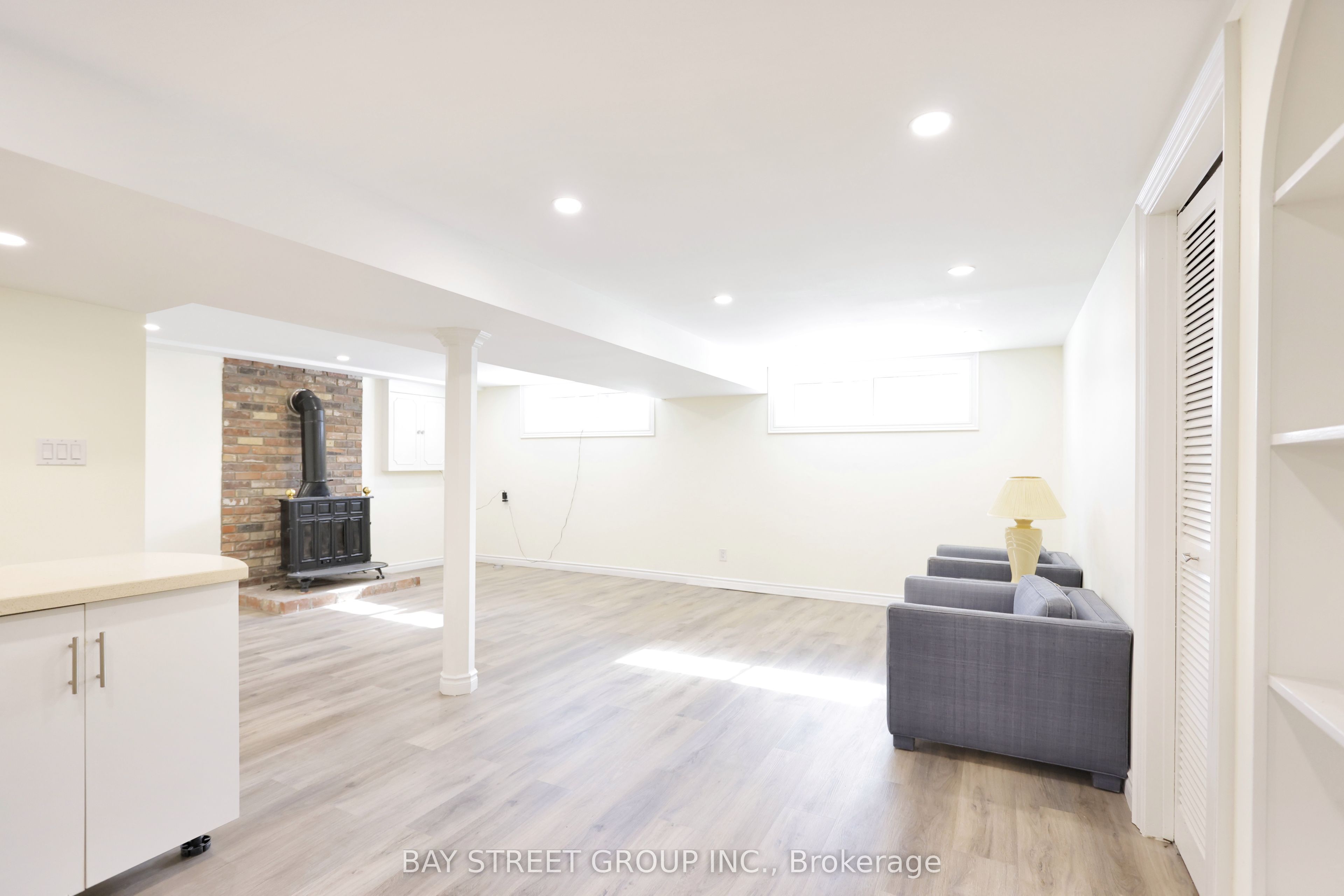 Unit Bsmt - 22 Wardencourt Drive, Scarborough 4