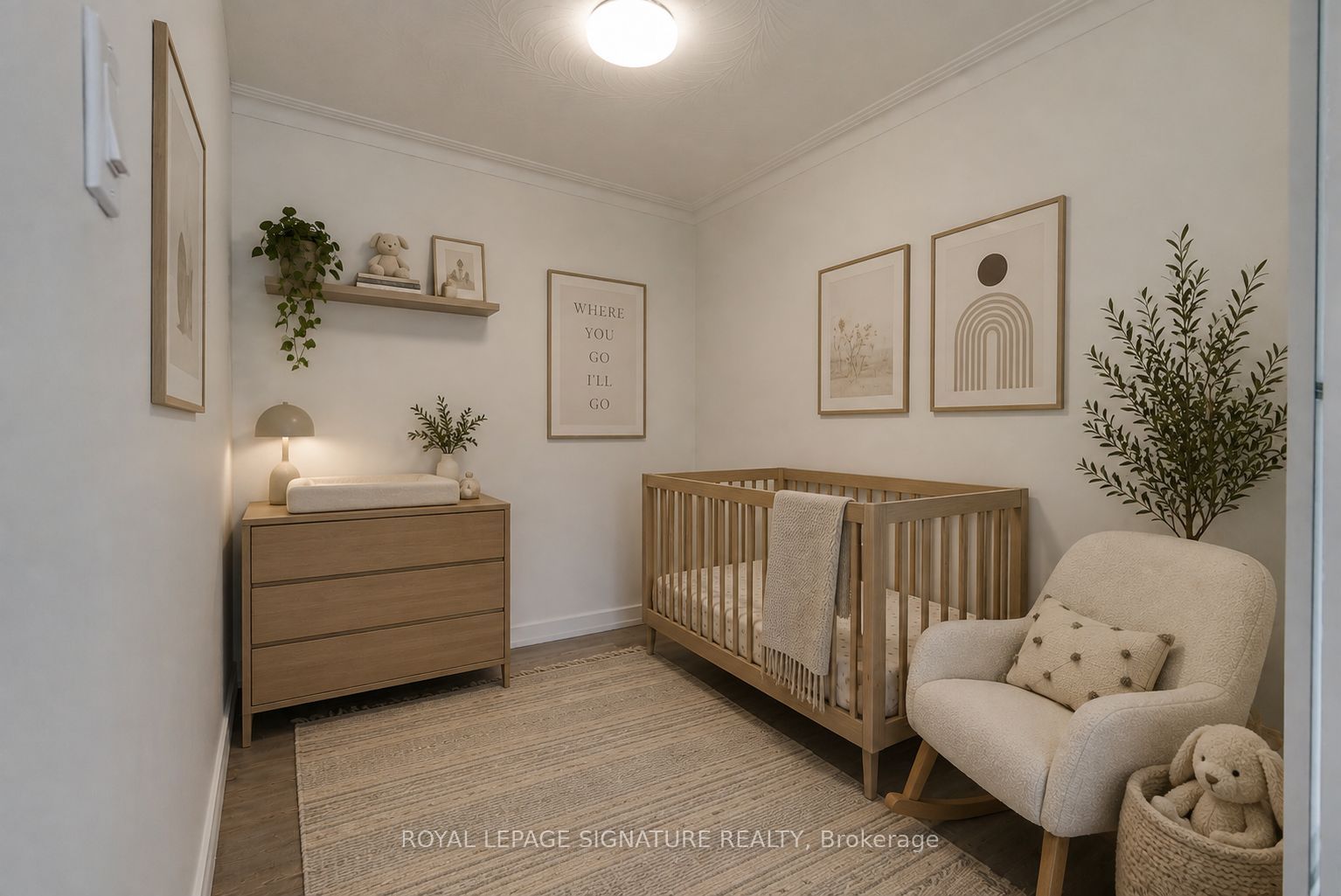 Unit 303 - 15 Gamble Avenue, Toronto 5
