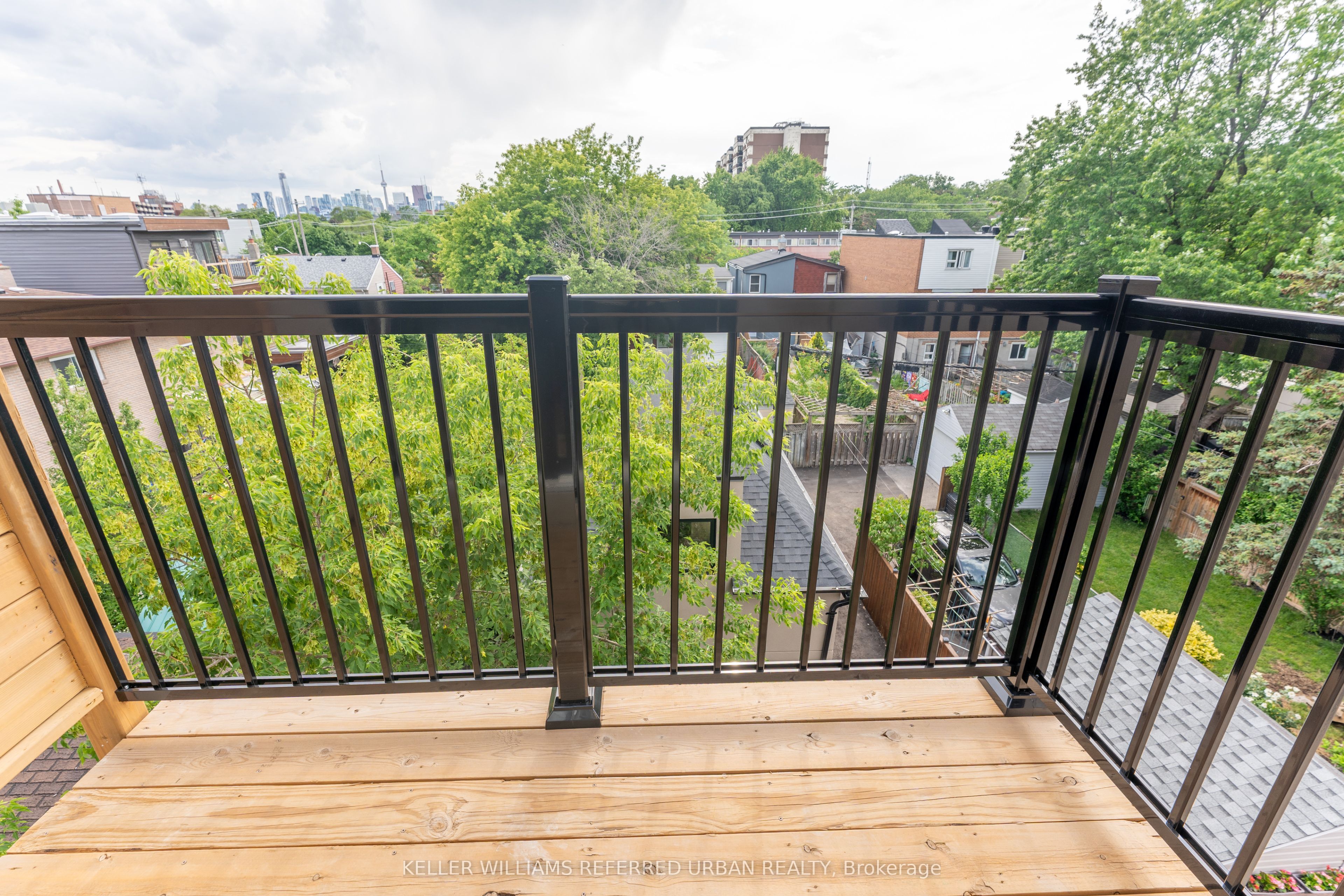 Unit 4 - 352 Jones Avenue, Toronto 4