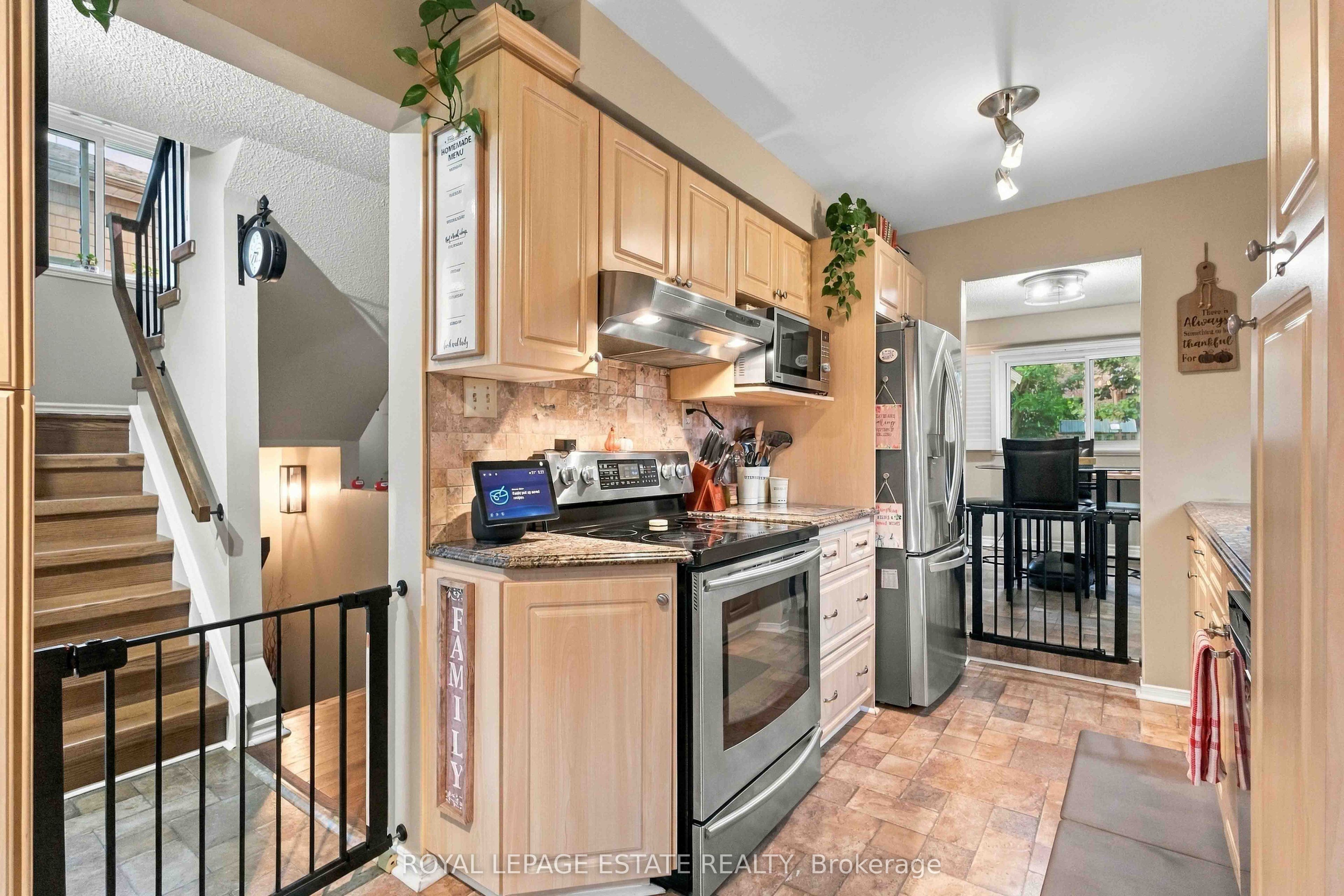 228 Rands Road, Ajax 5