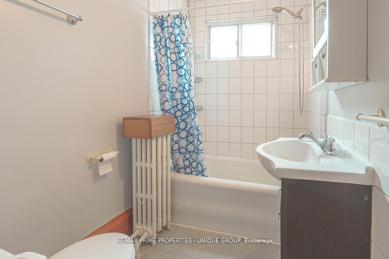 Unit Main - 1 Bonfield Avenue, Toronto 5