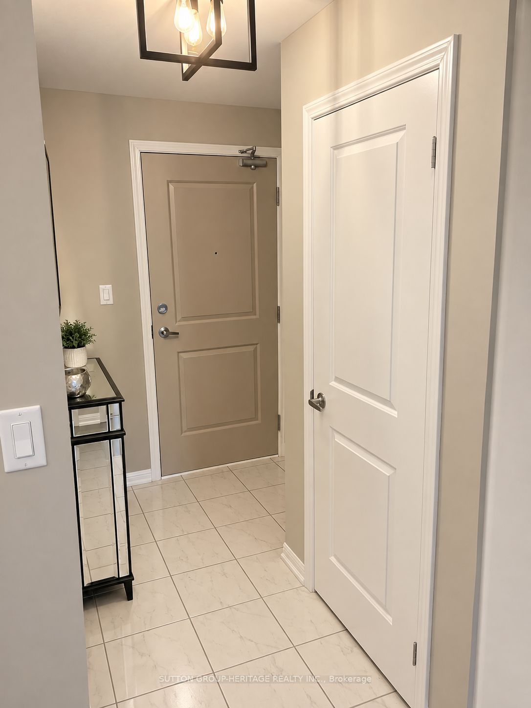 Unit 210 - 84 Aspen Springs Drive, Clarington 4