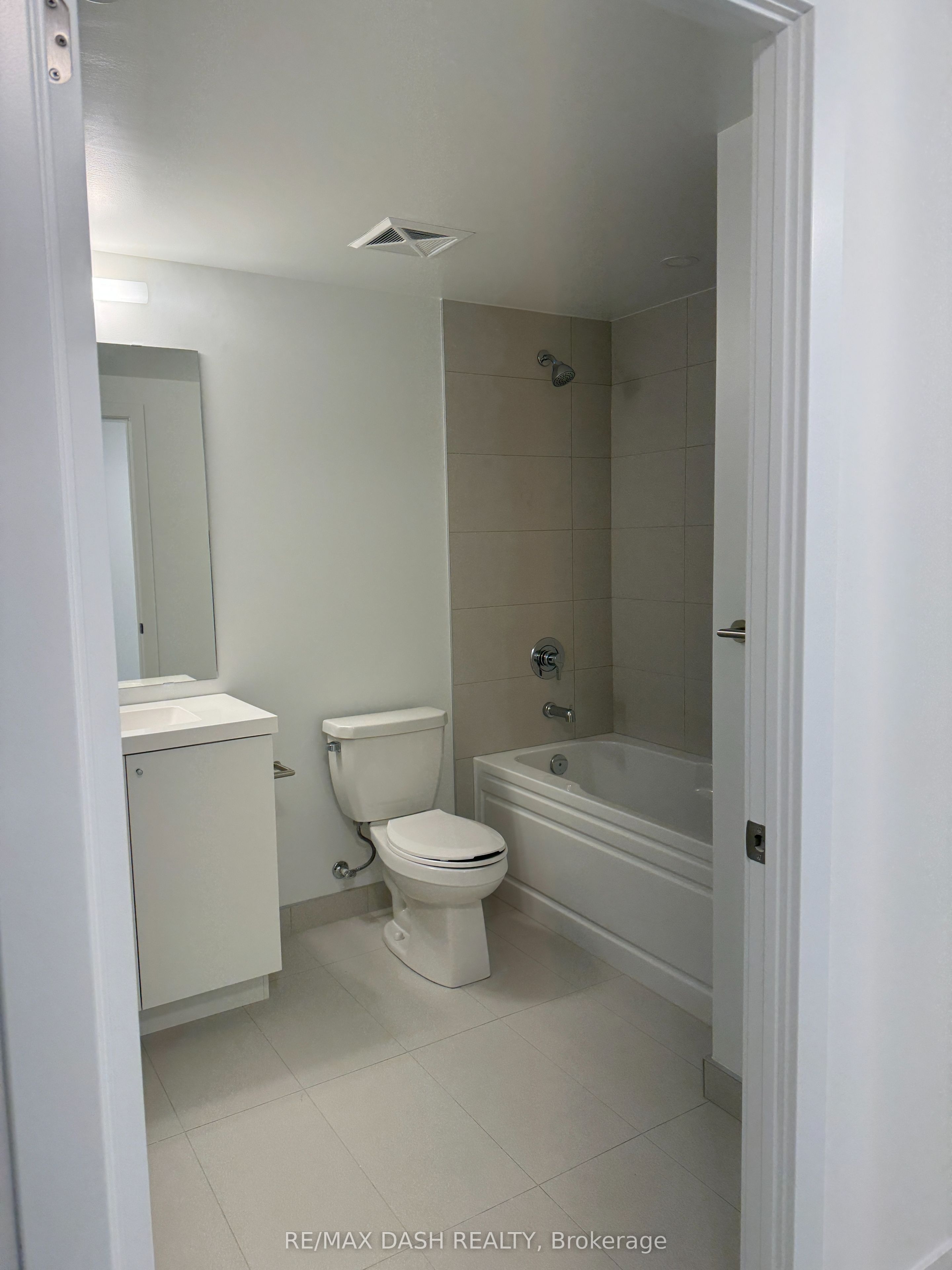Unit 1838 - 2545 Simcoe Street N, Oshawa 3