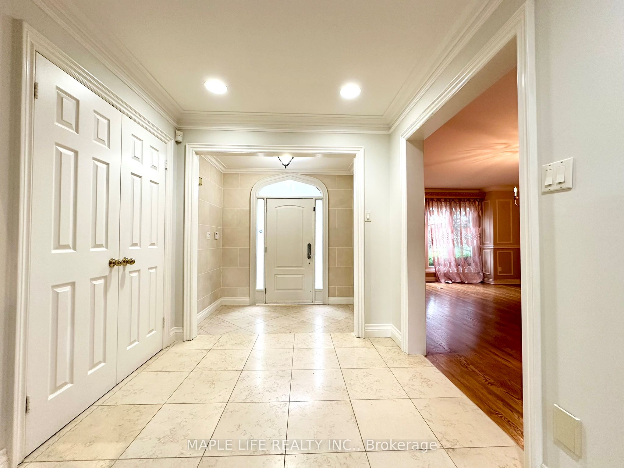 52 Prince Edward Boulevard, Markham 3