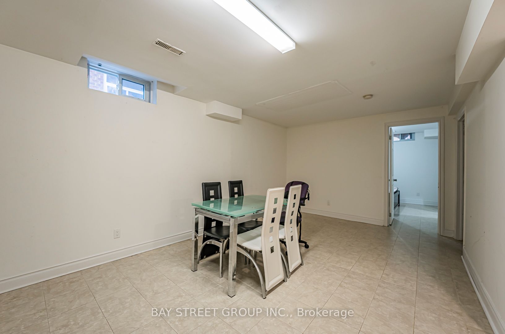 29 Ashmore Crescent, Markham 5