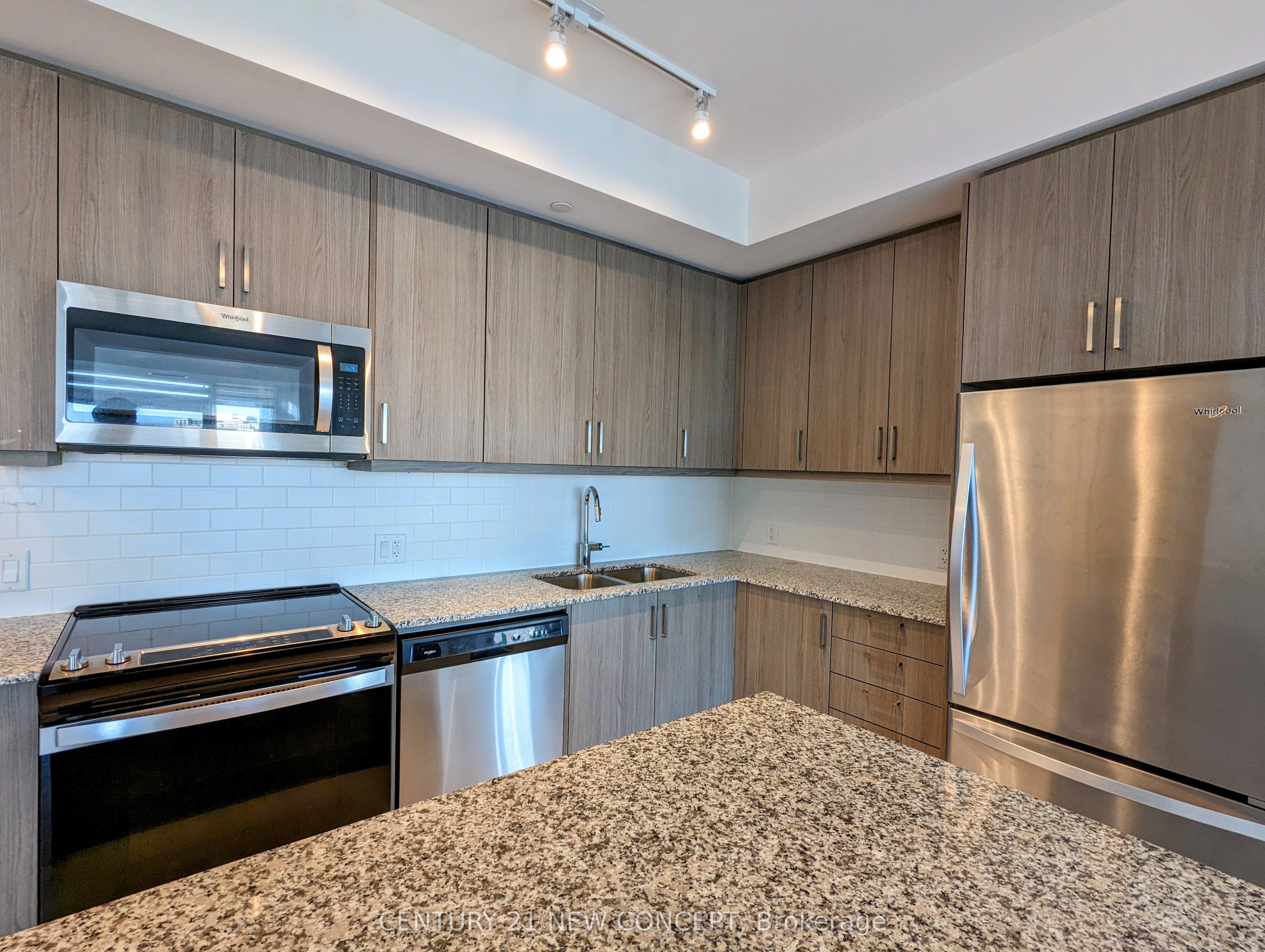Unit 804 - 10 Gatineau Drive, Vaughan 4