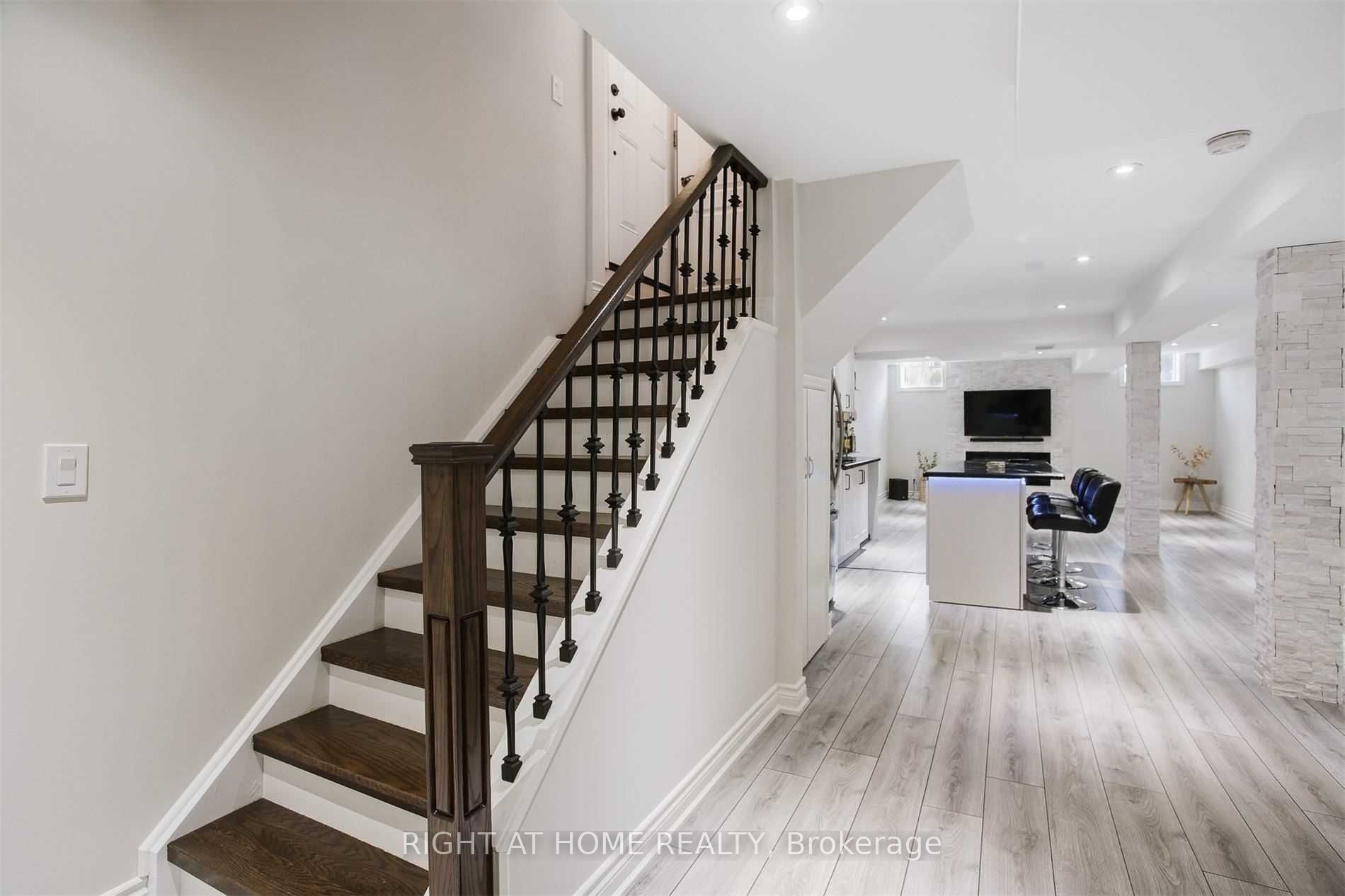 Unit Basement - 110 Thatcher Crescent, East Gwillimbury 3