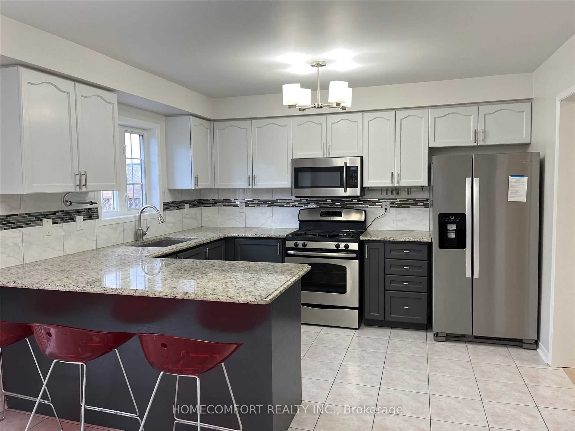 95 Ferncliffe Crescent, Markham 3