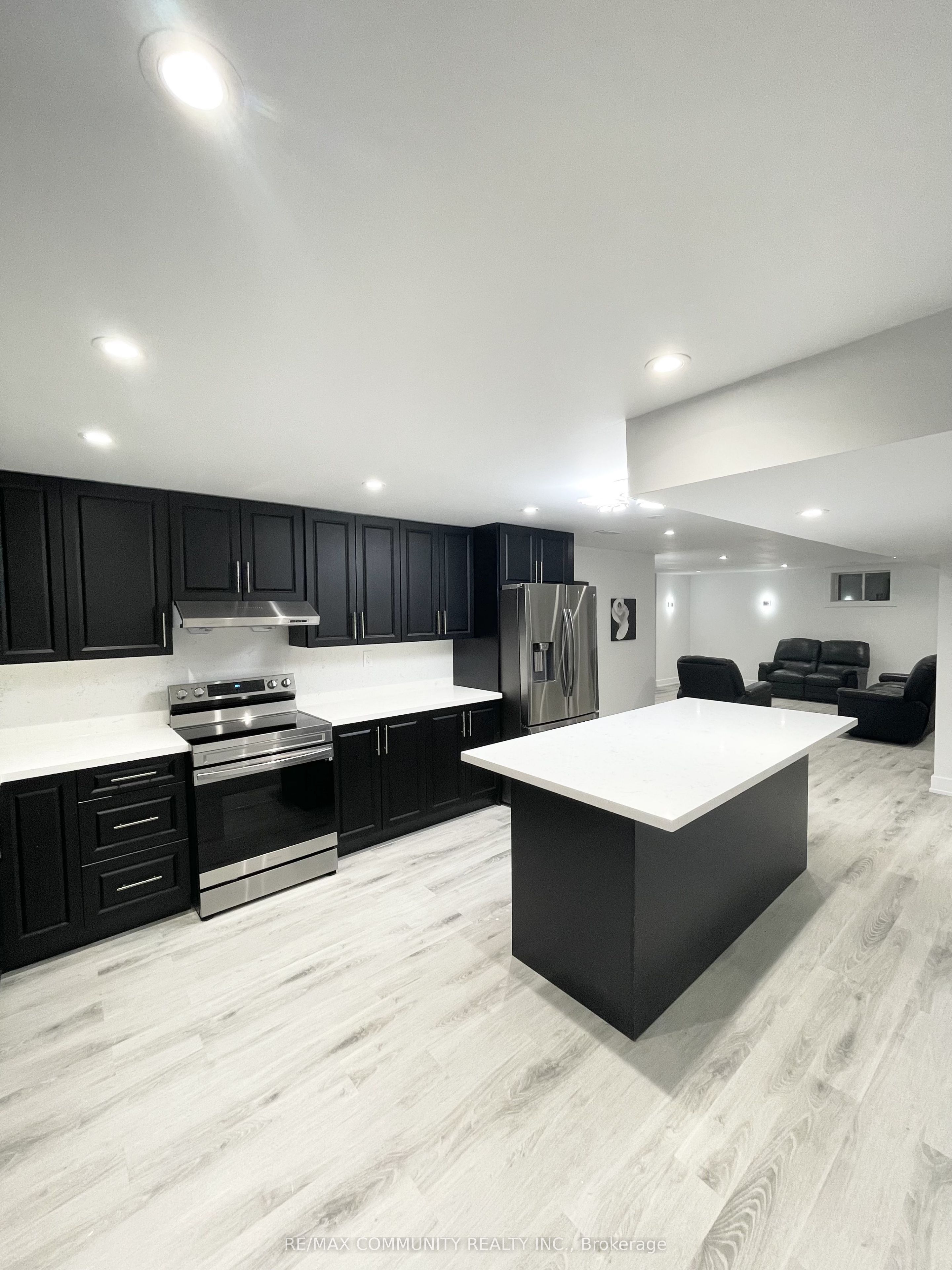 Unit Basement - 103 Bartsview Circle, Whitchurch-Stouffville 3