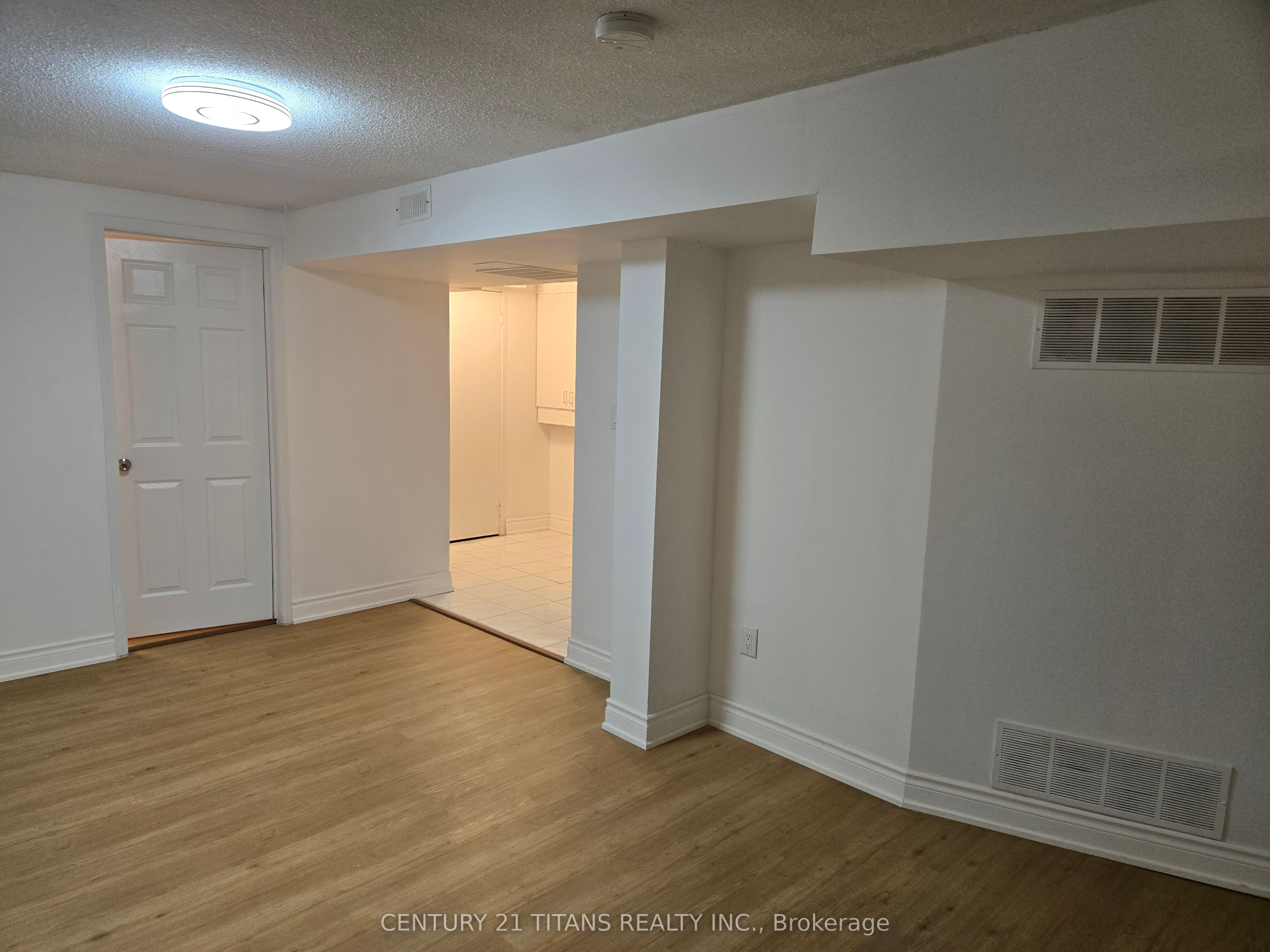 Unit Lower - 59 William Honey Crescent, Markham 3