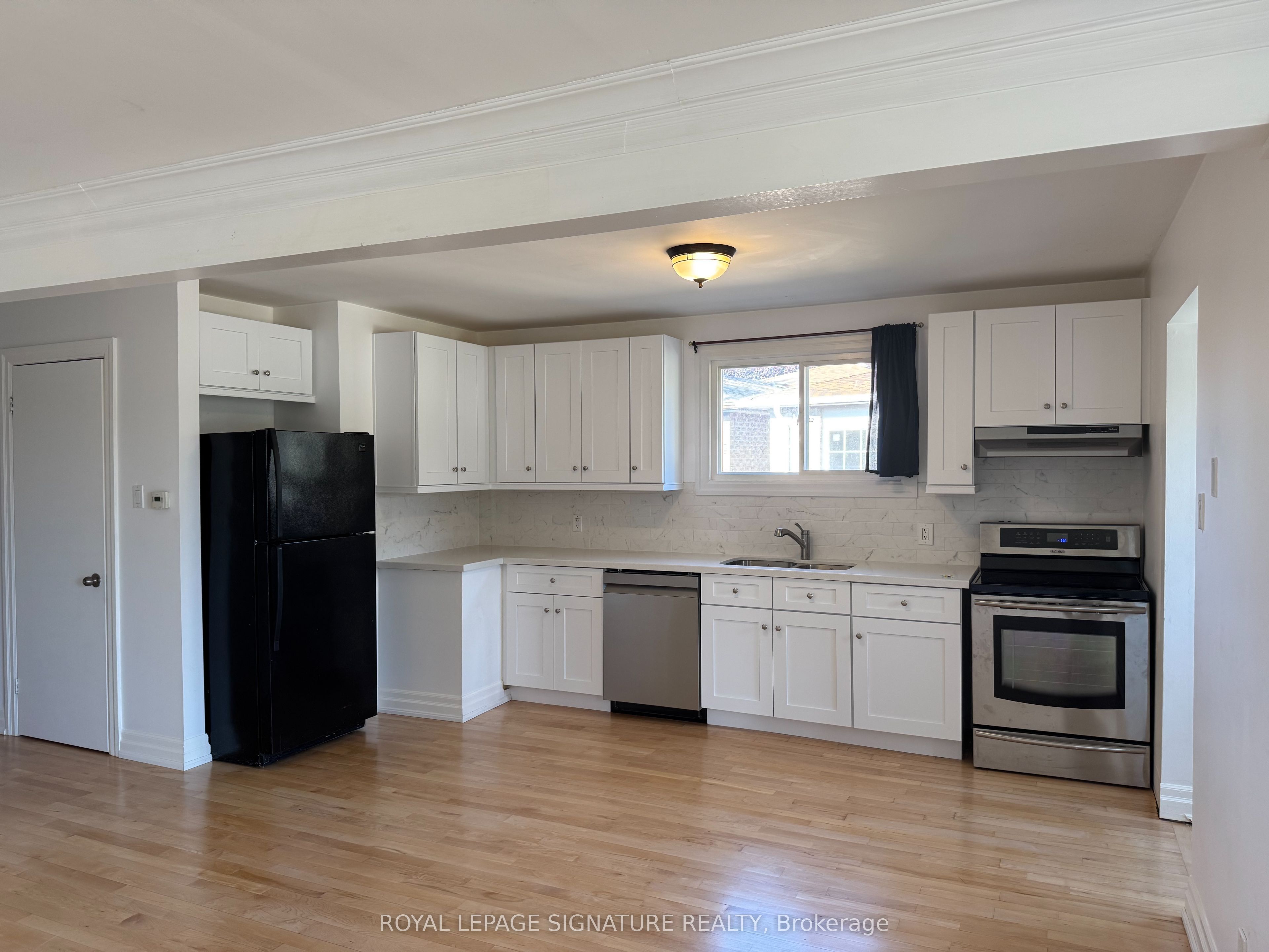 37 Ondrey Street, Bradford West Gwillimbury 2