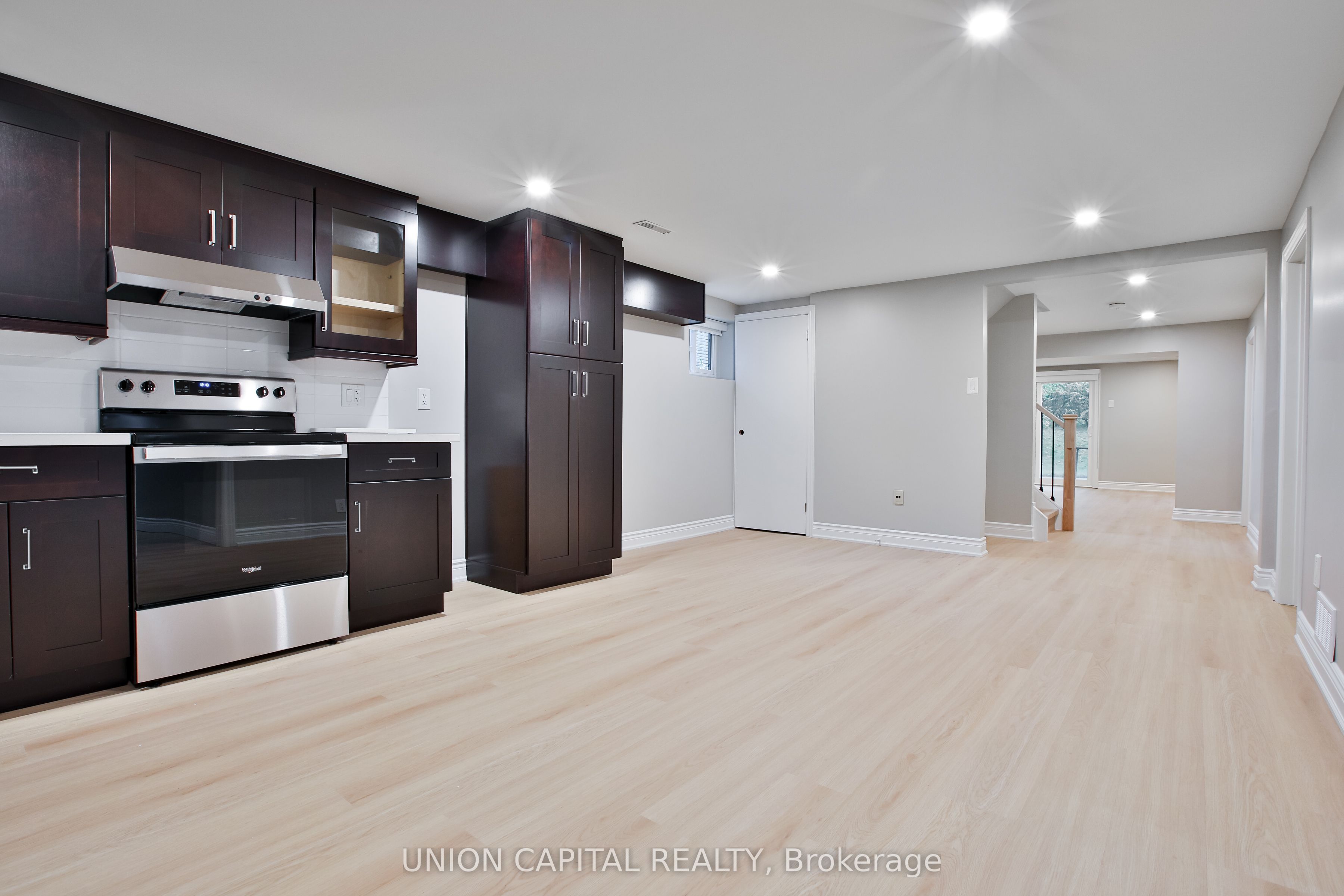 Unit Lower - 131 Romfield Circuit, Markham 4