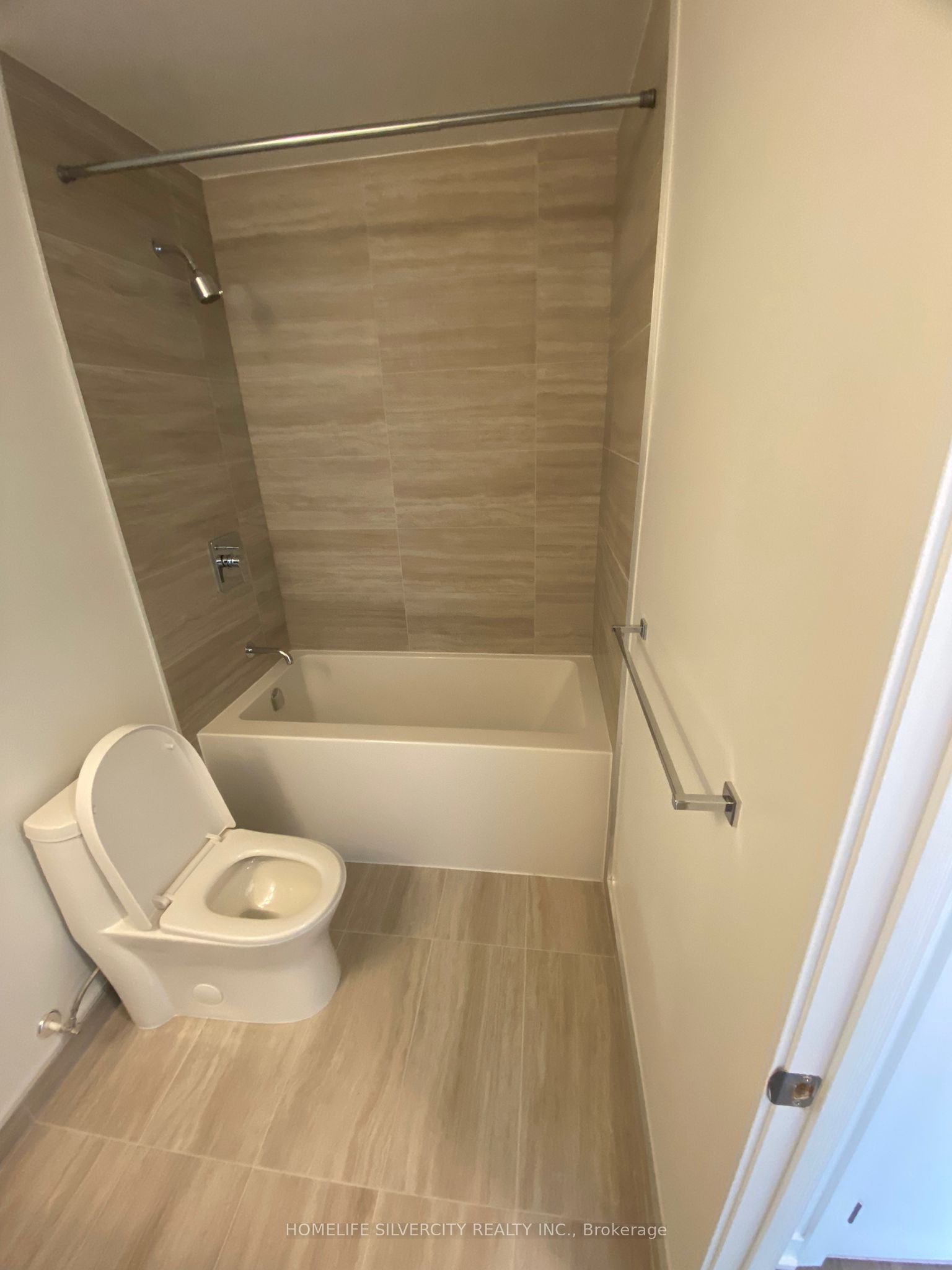Unit 313 - 474 Caldari Road, Vaughan 4