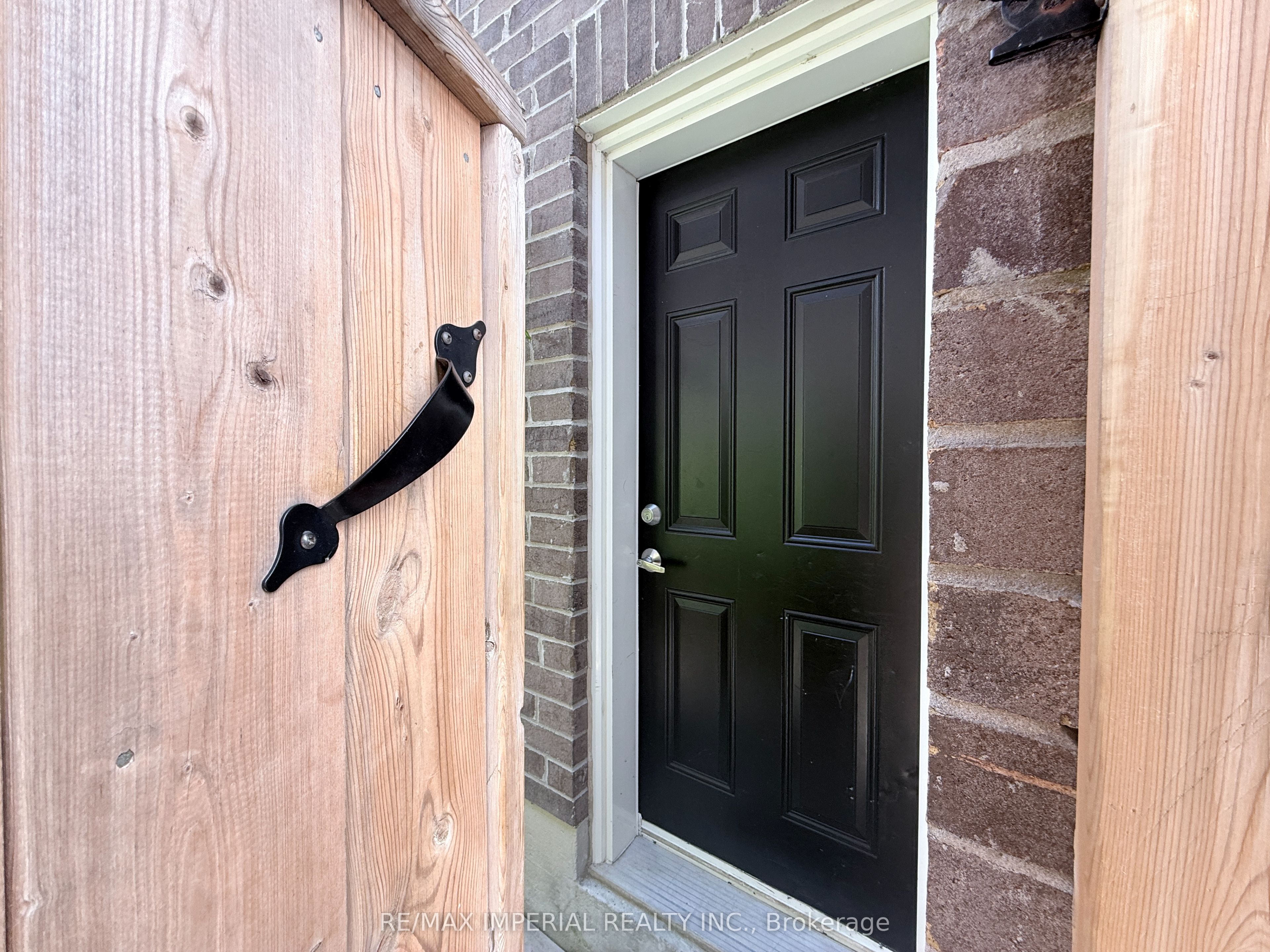 Unit BSMT - 179 Chelsea Crescent, Bradford West Gwillimbury 3