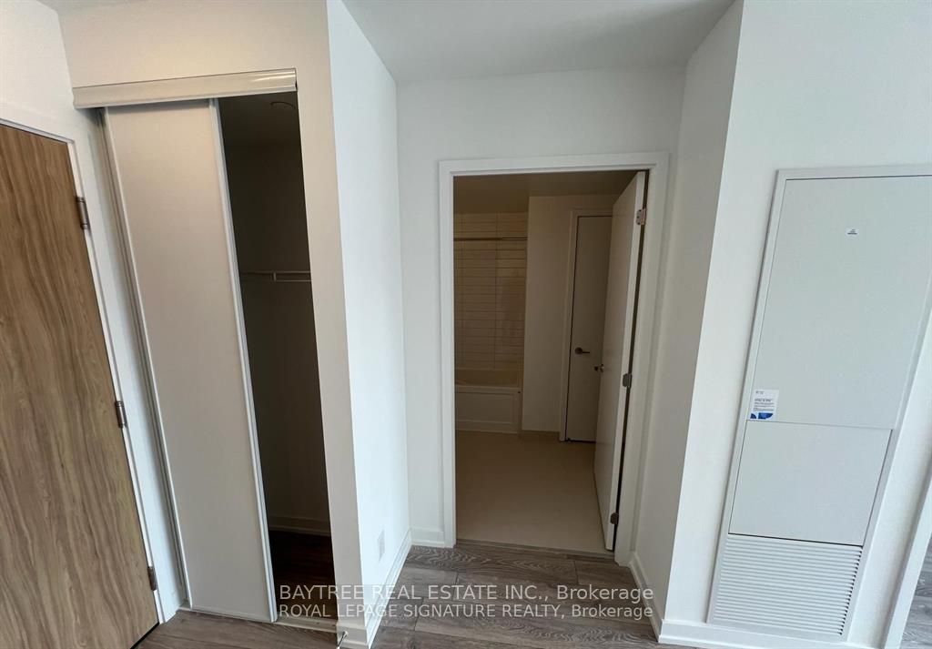Unit 603 - 95 Oneida Crescent, Richmond Hill 5