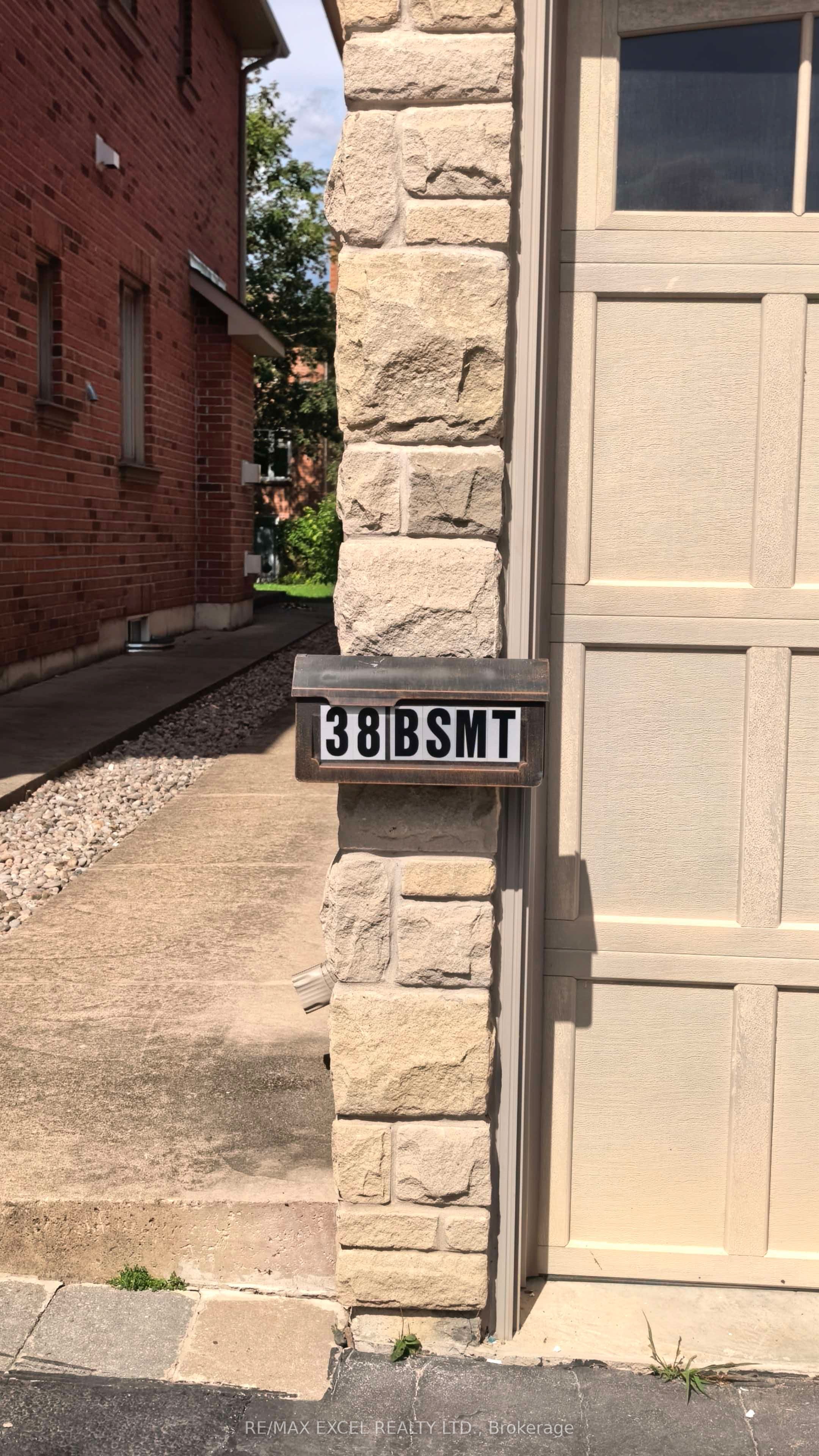 Unit Bsmt - 38 May Avenue, Richmond Hill 3