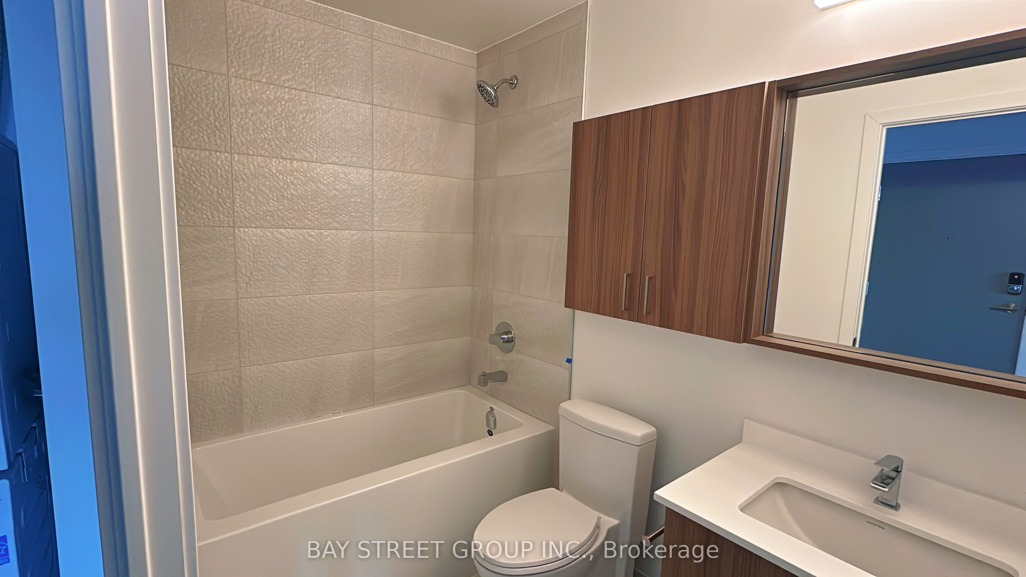 Unit B3001 - 50 Upper Mall Way, Vaughan 5