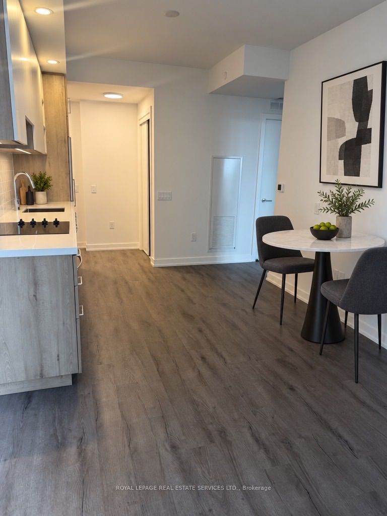 Unit 1307 - 5 Meadowvale Road, Vaughan 3