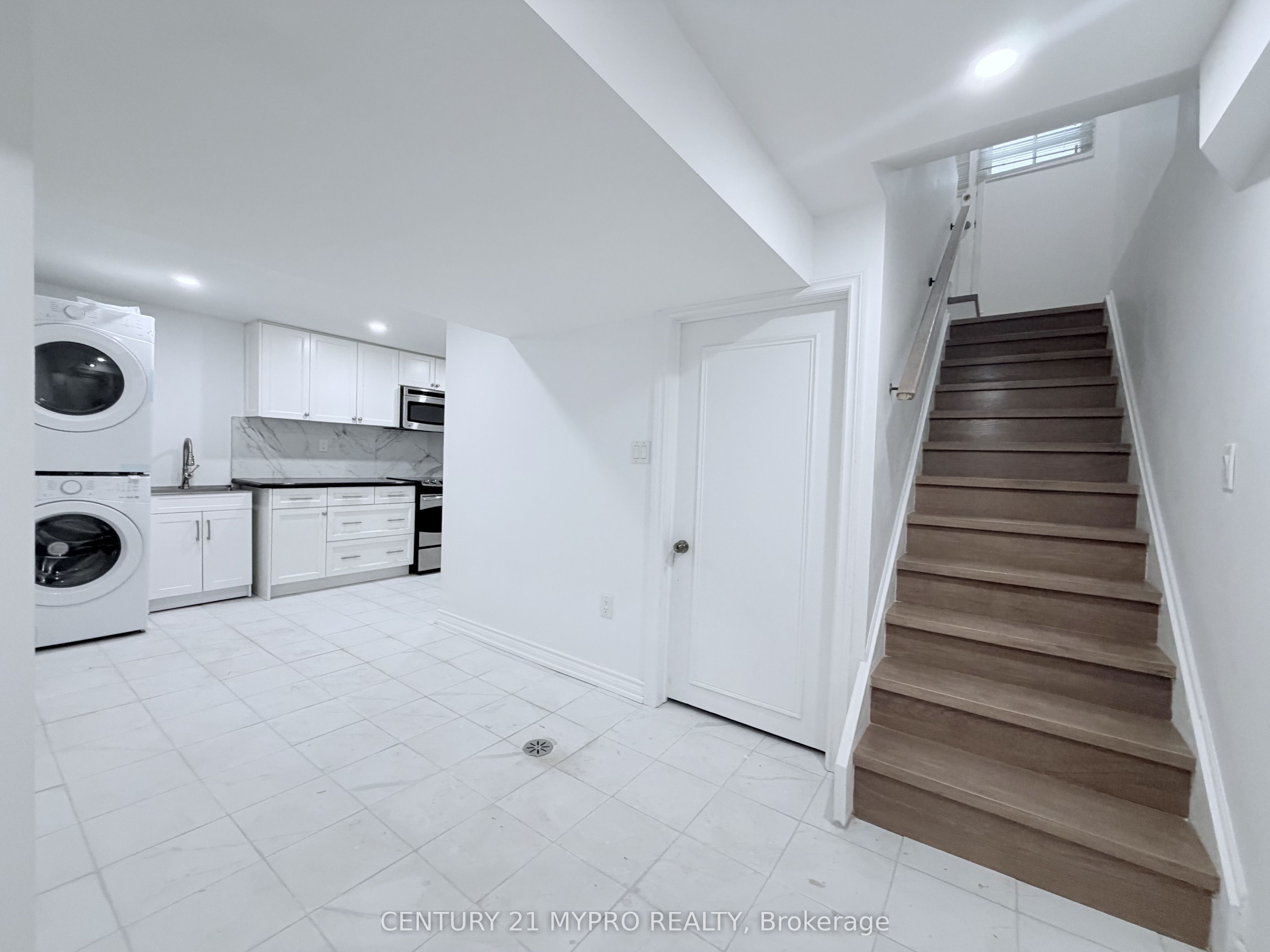 Unit Lower - 35 Forest Park Crescent, Markham 2