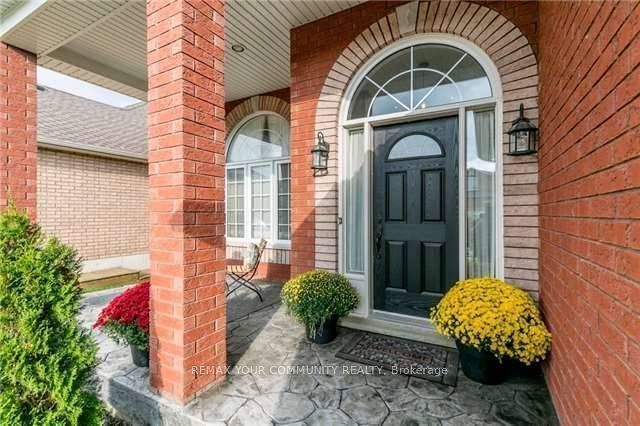 57 Metcalfe Drive, Bradford West Gwillimbury 2