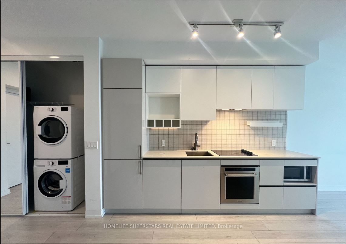 Unit 3801 - 950 Portage Parkway, Vaughan 2