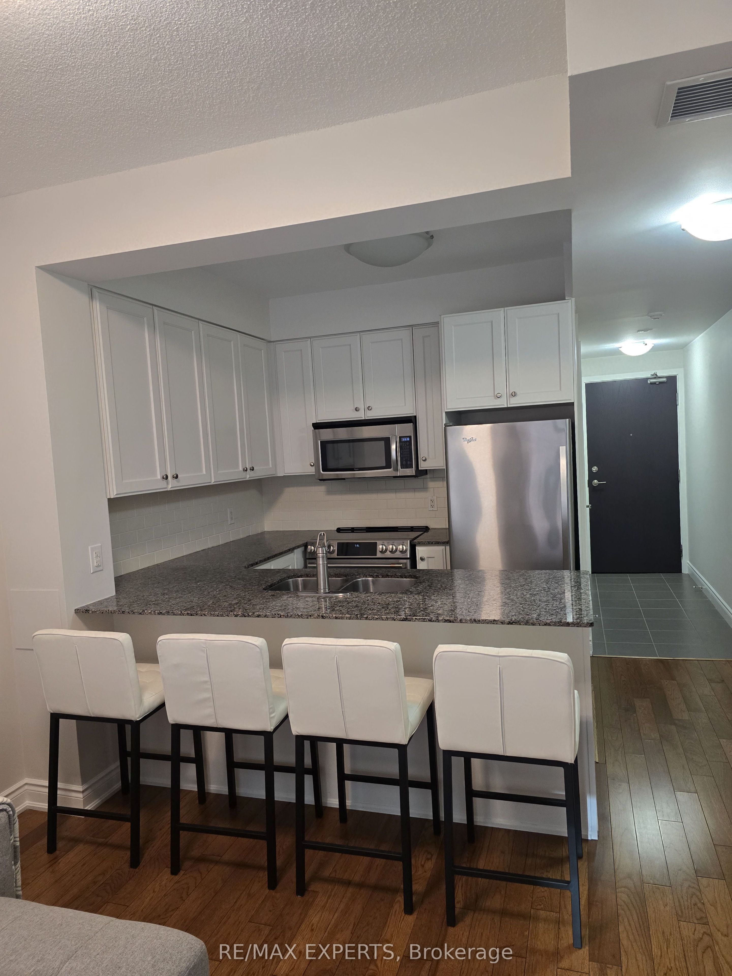 Unit 207 - 281 Woodbridge Avenue, Vaughan 5